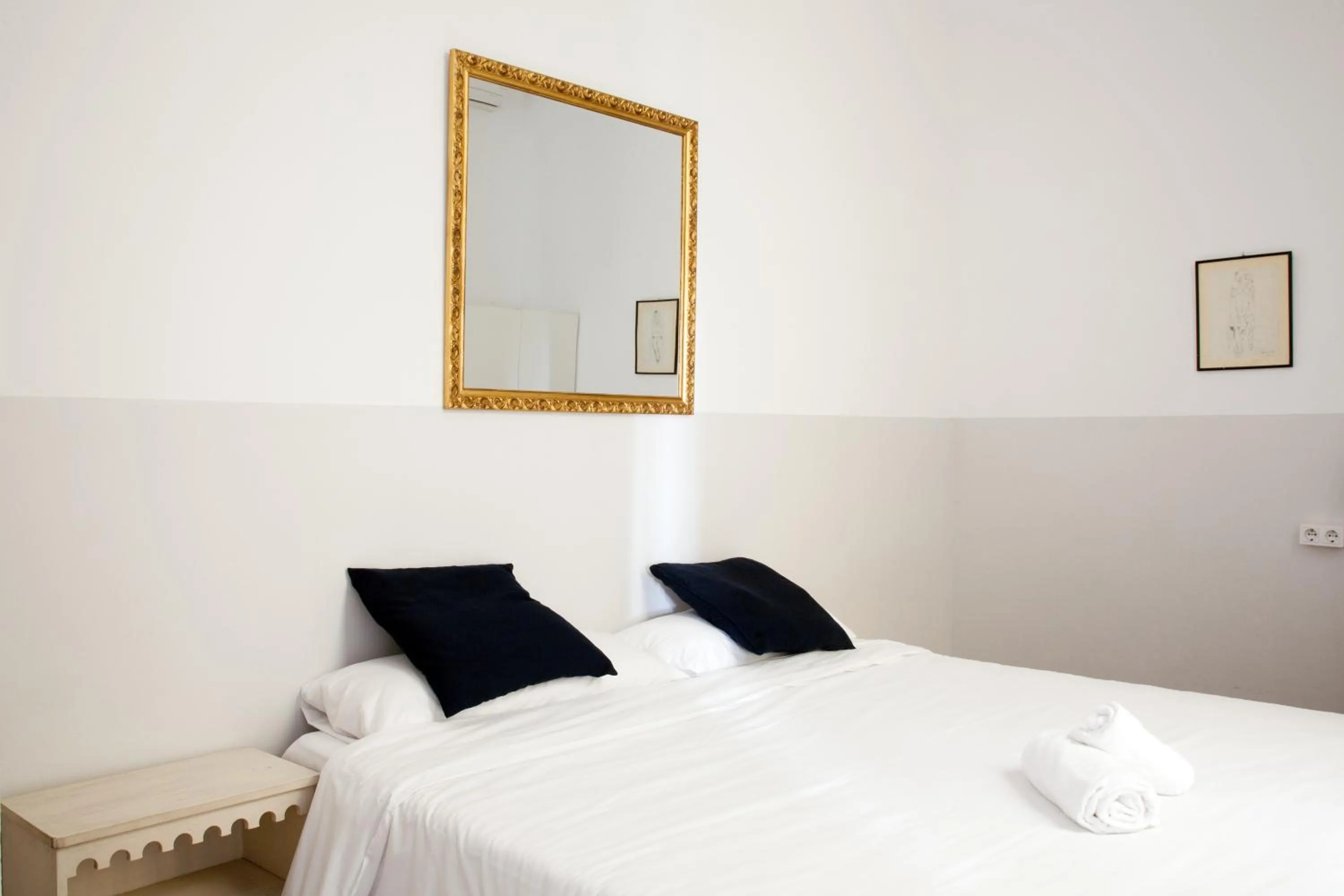 Bedroom, Bed in My Address in Barcelona