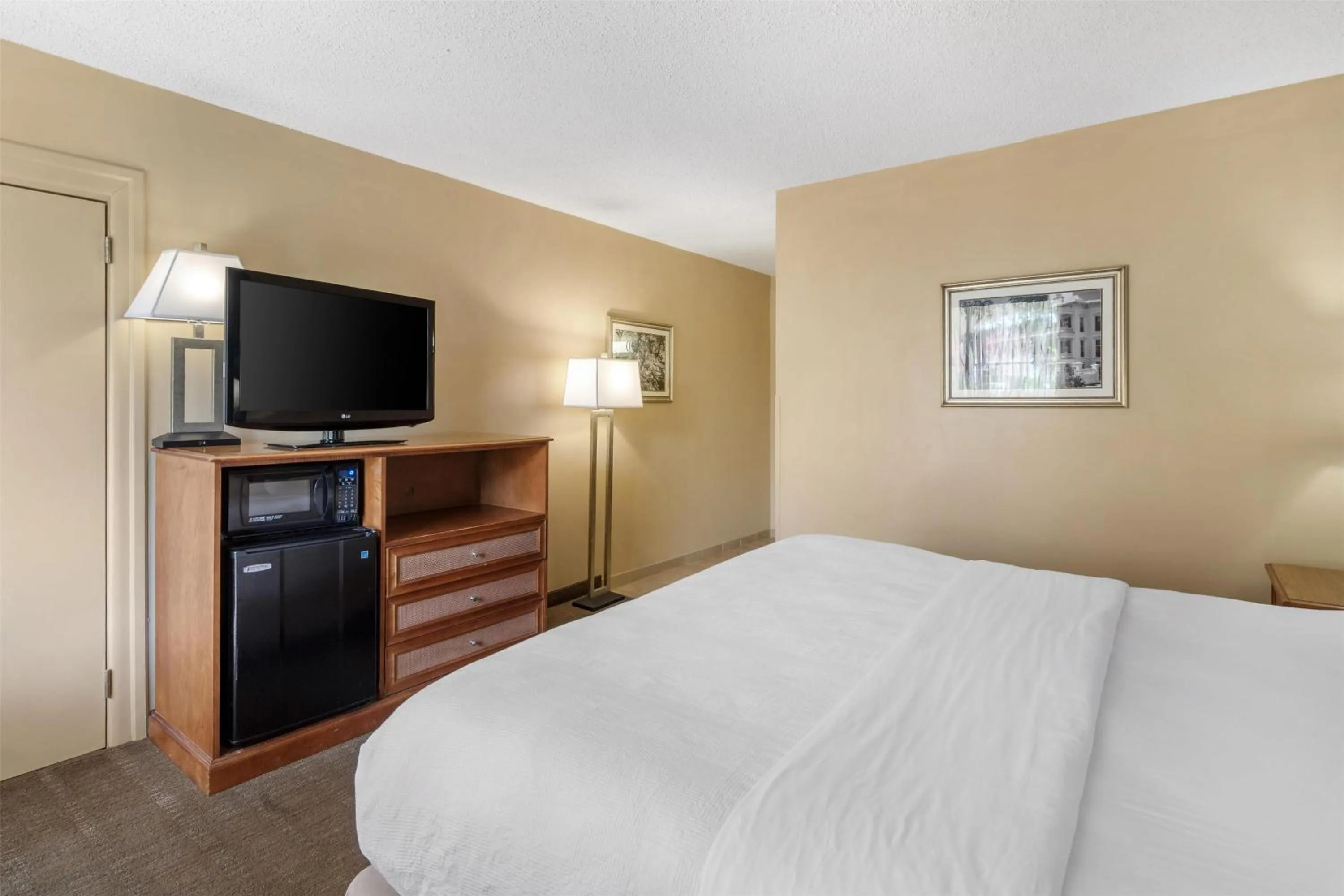 Bedroom, Bed in Best Western Charleston Inn