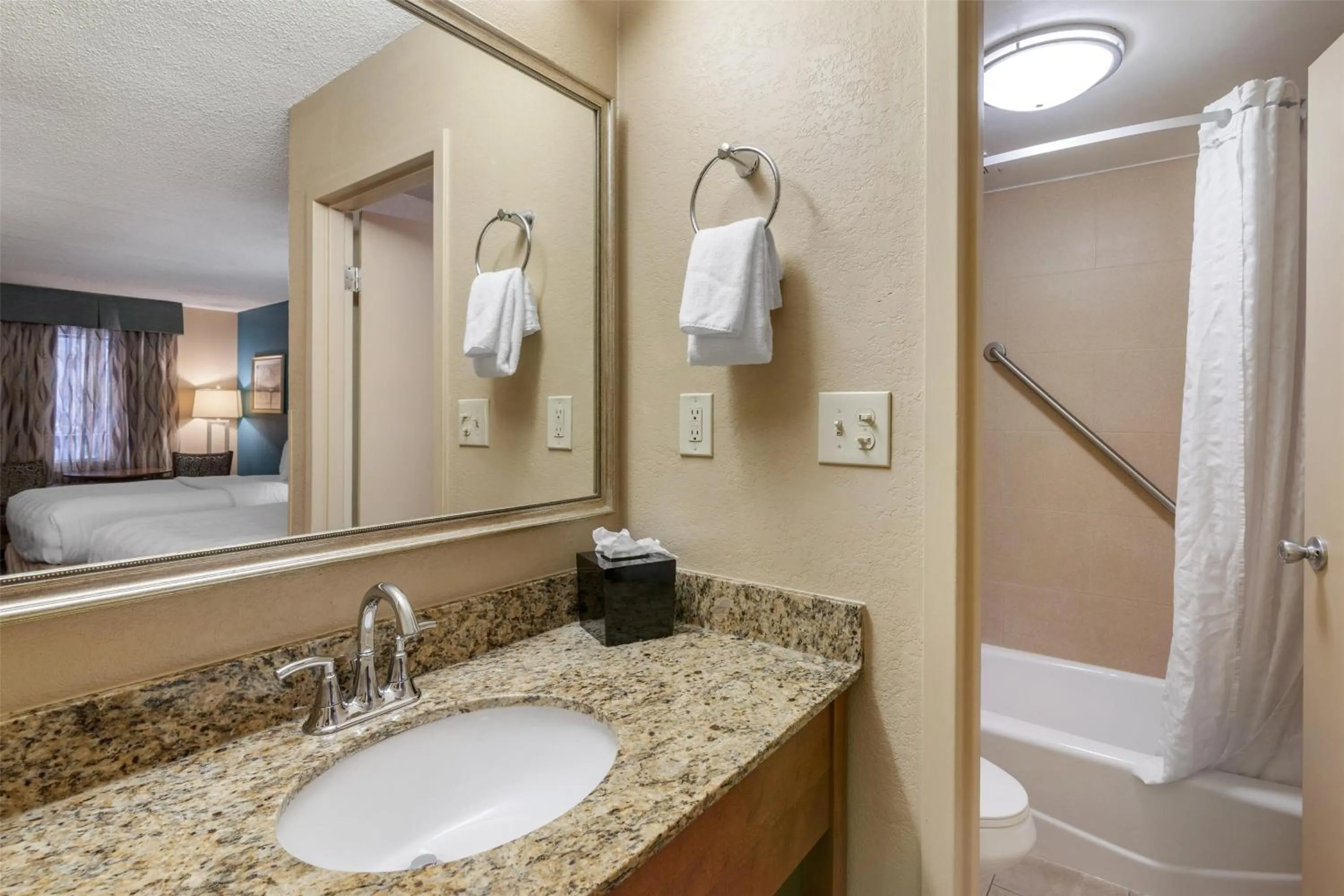 Bathroom in Best Western Charleston Inn