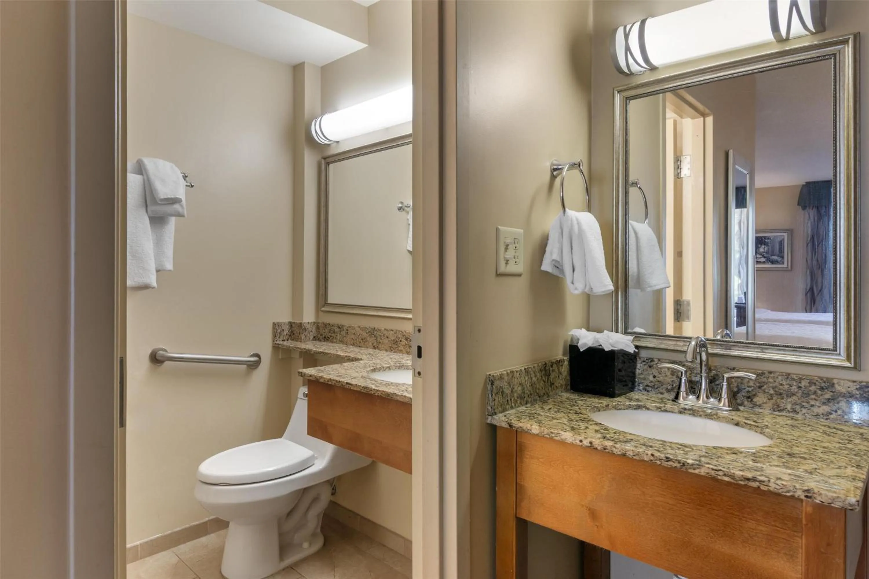 Bathroom in Best Western Charleston Inn