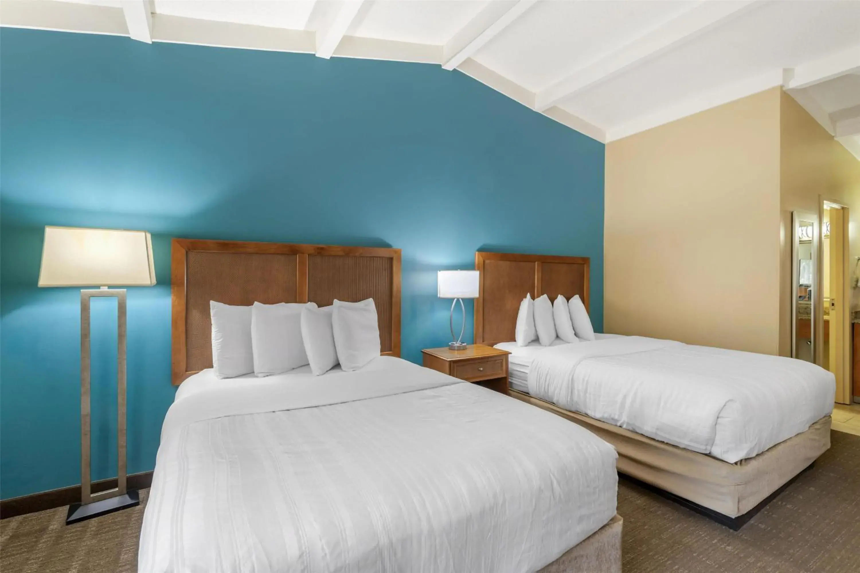 Bedroom, Bed in Best Western Charleston Inn Bedroom, Bed in Best Western Charleston Inn