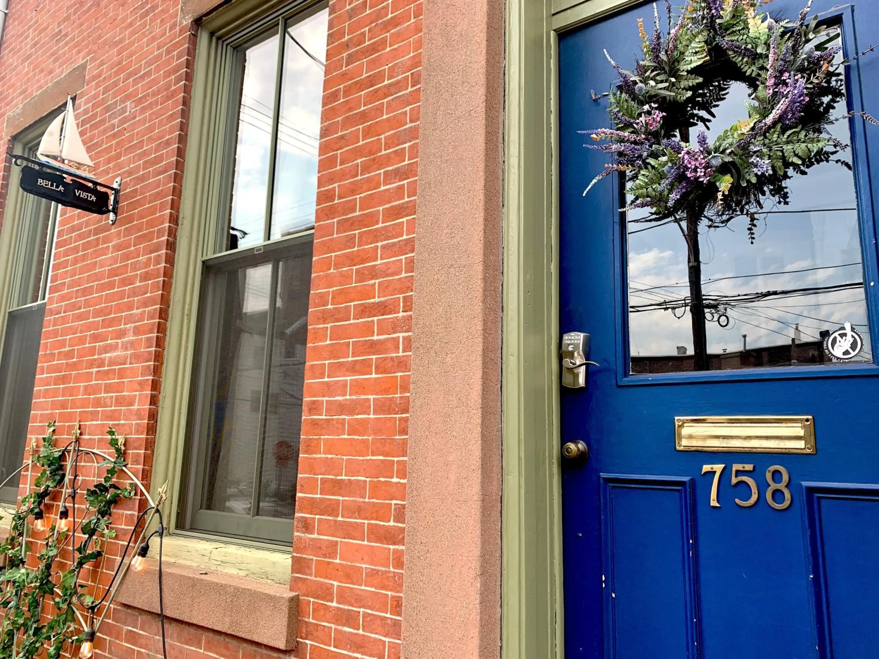 Facade/entrance in The Philadelphia Hotel Bella Vista