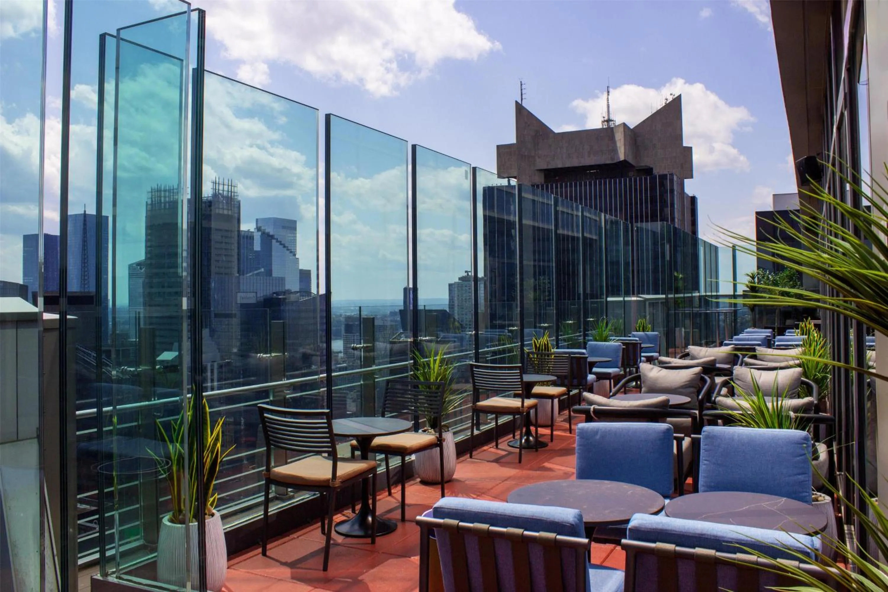 Lounge or bar in Hyatt Centric Times Square New York