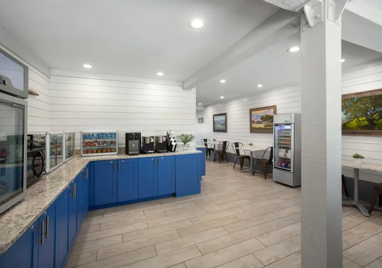 Lobby or reception in Shem Creek Inn Lobby or reception in Shem Creek Inn