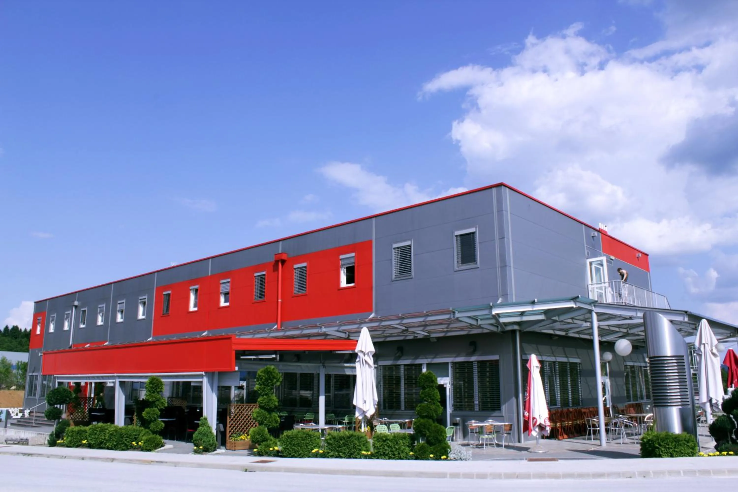 Facade/entrance in Hotel Galaksija Trebnje