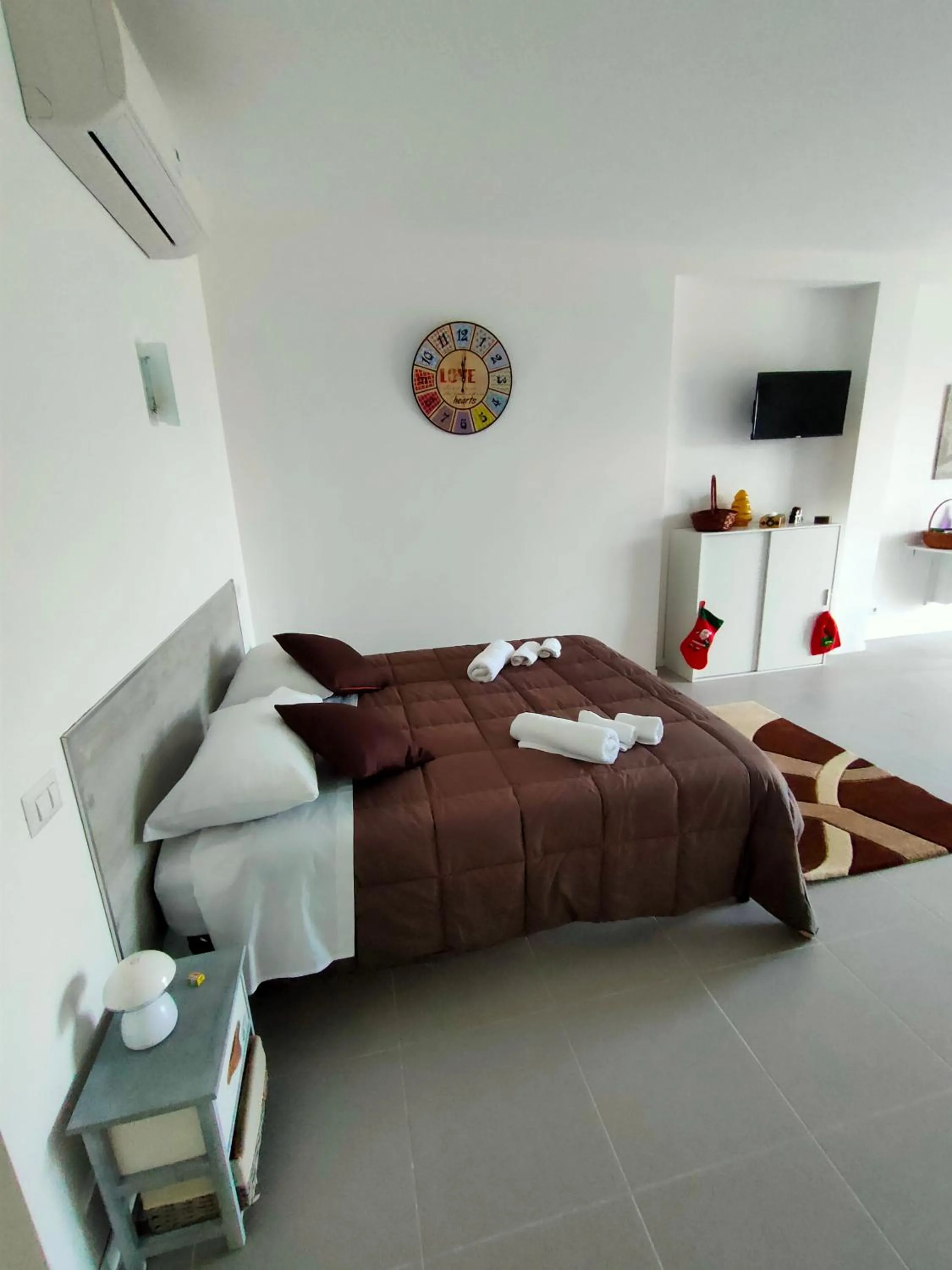 Bed in la staccionata bianca