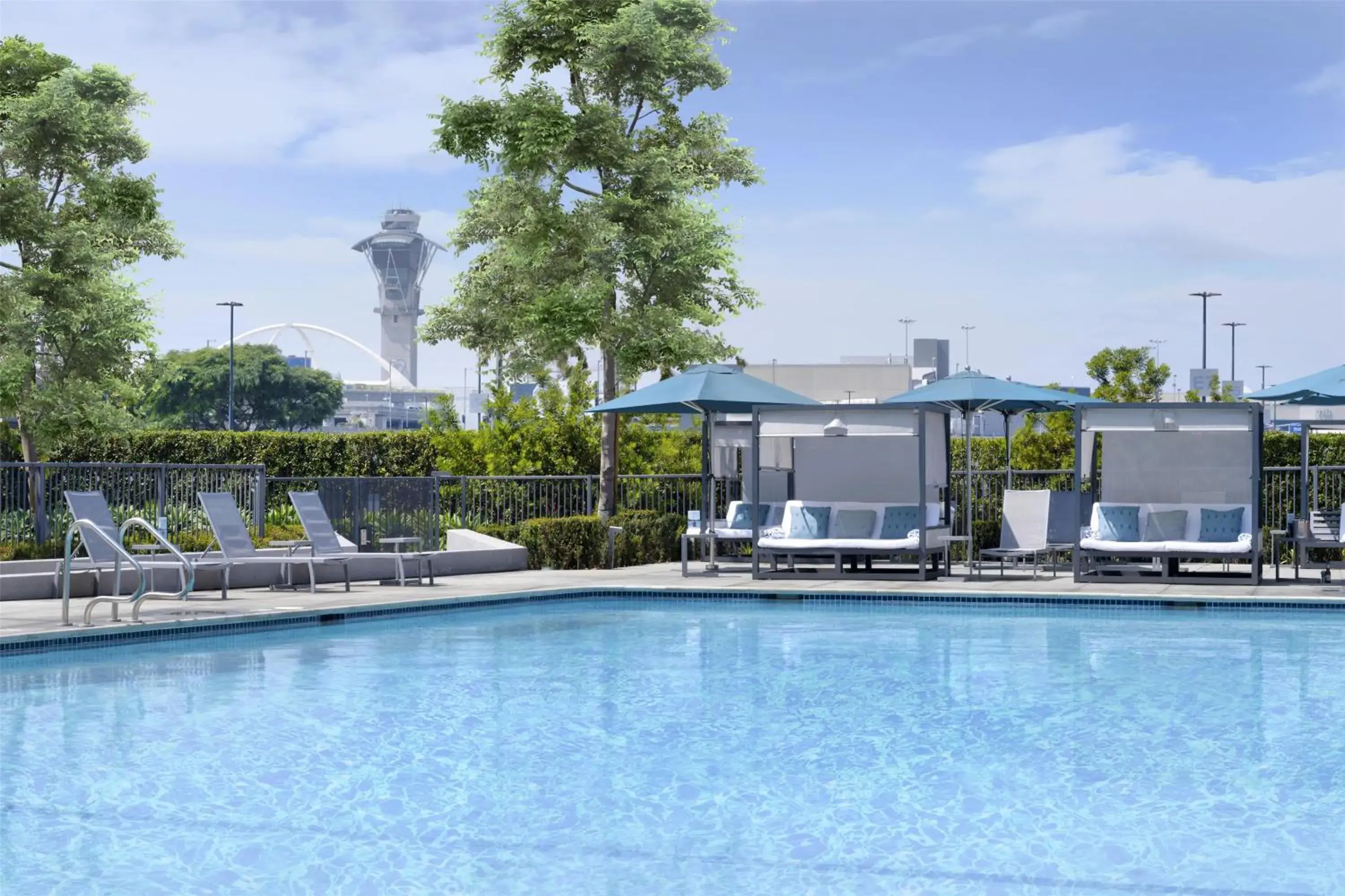 Swimming pool in Hyatt Regency Los Angeles International Airport Swimming pool in Hyatt Regency Los Angeles International Airport