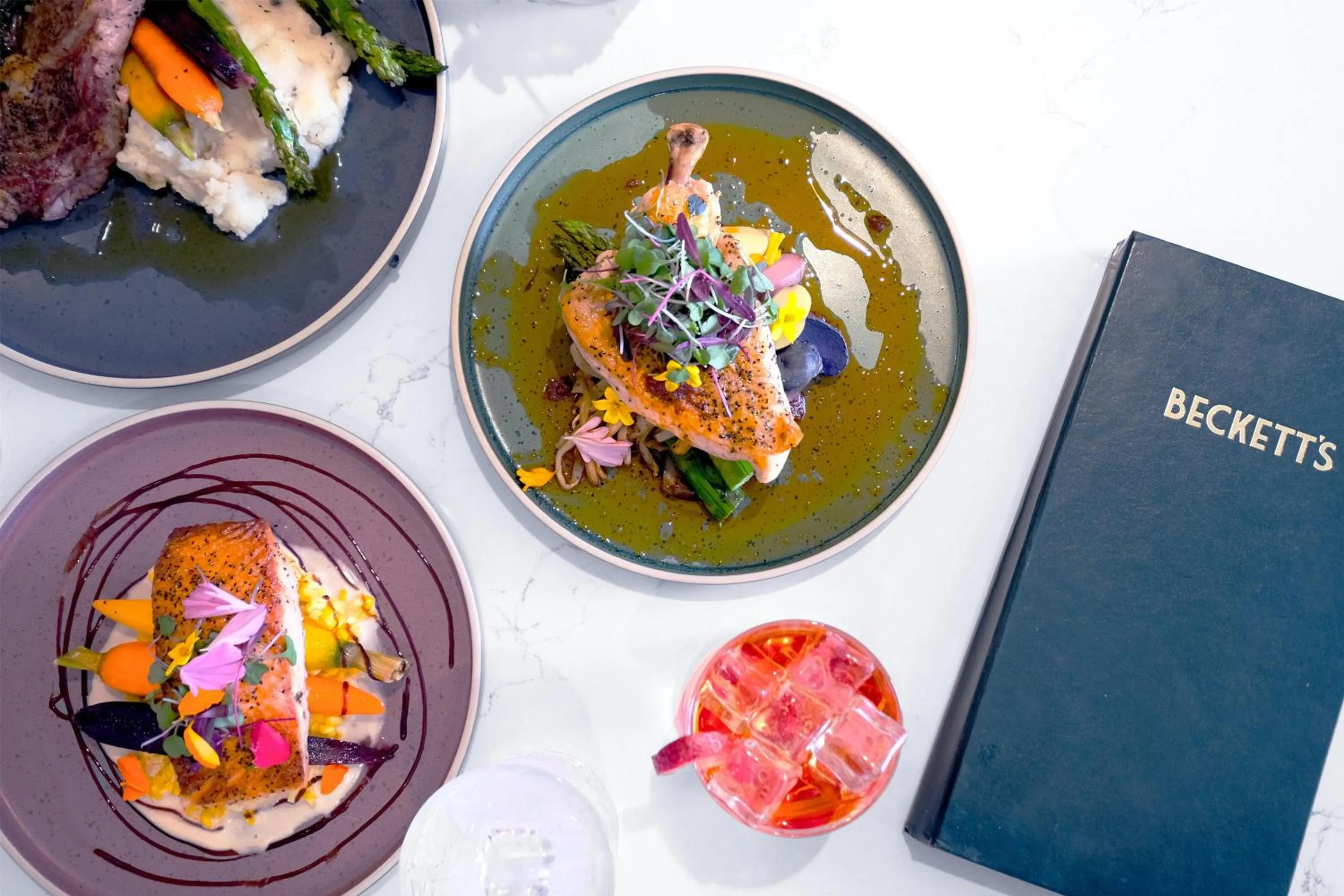 Restaurant/places to eat in Hyatt Regency Los Angeles International Airport