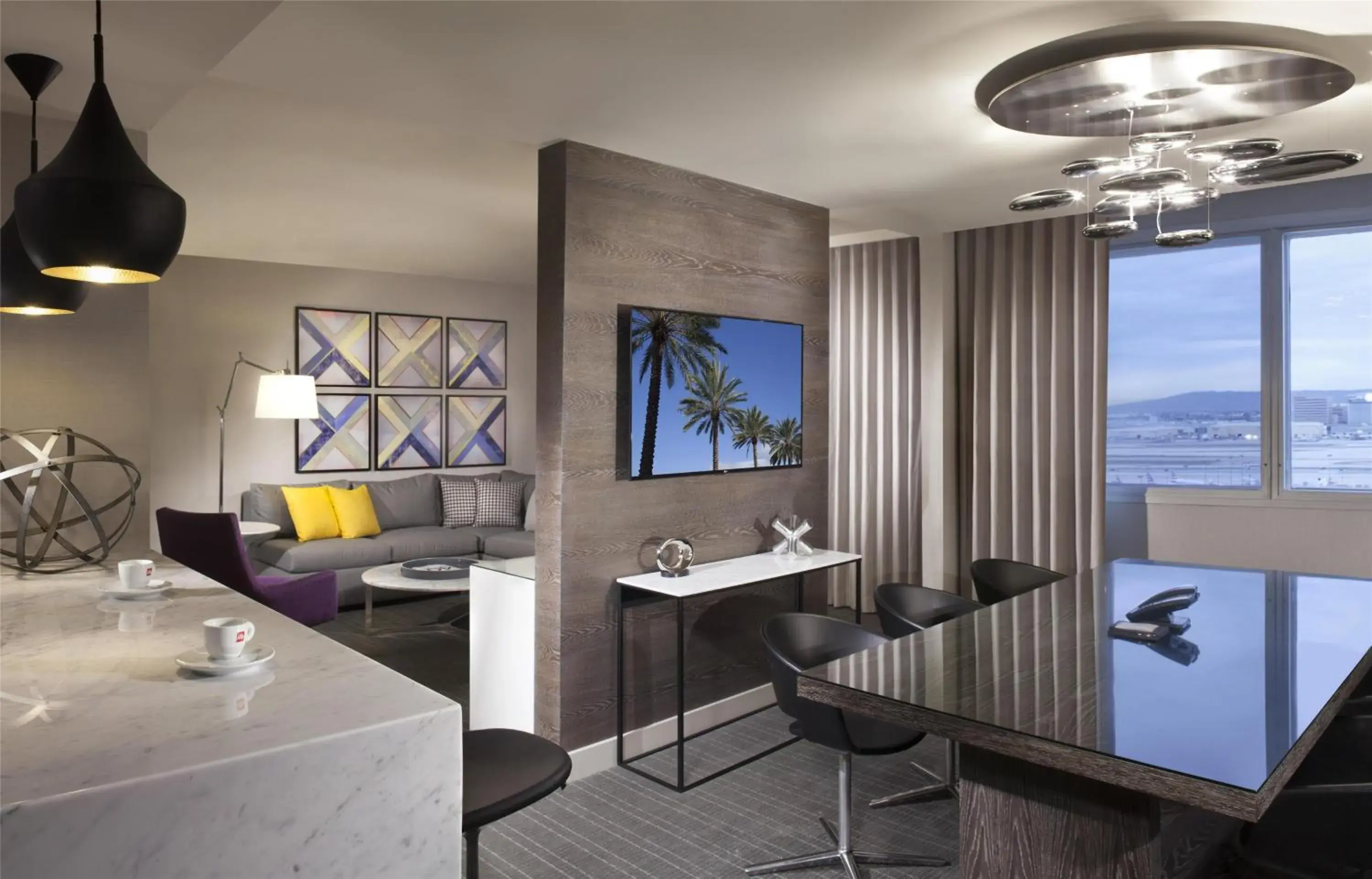 Photo of the whole room in Hyatt Regency Los Angeles International Airport Photo of the whole room in Hyatt Regency Los Angeles International Airport