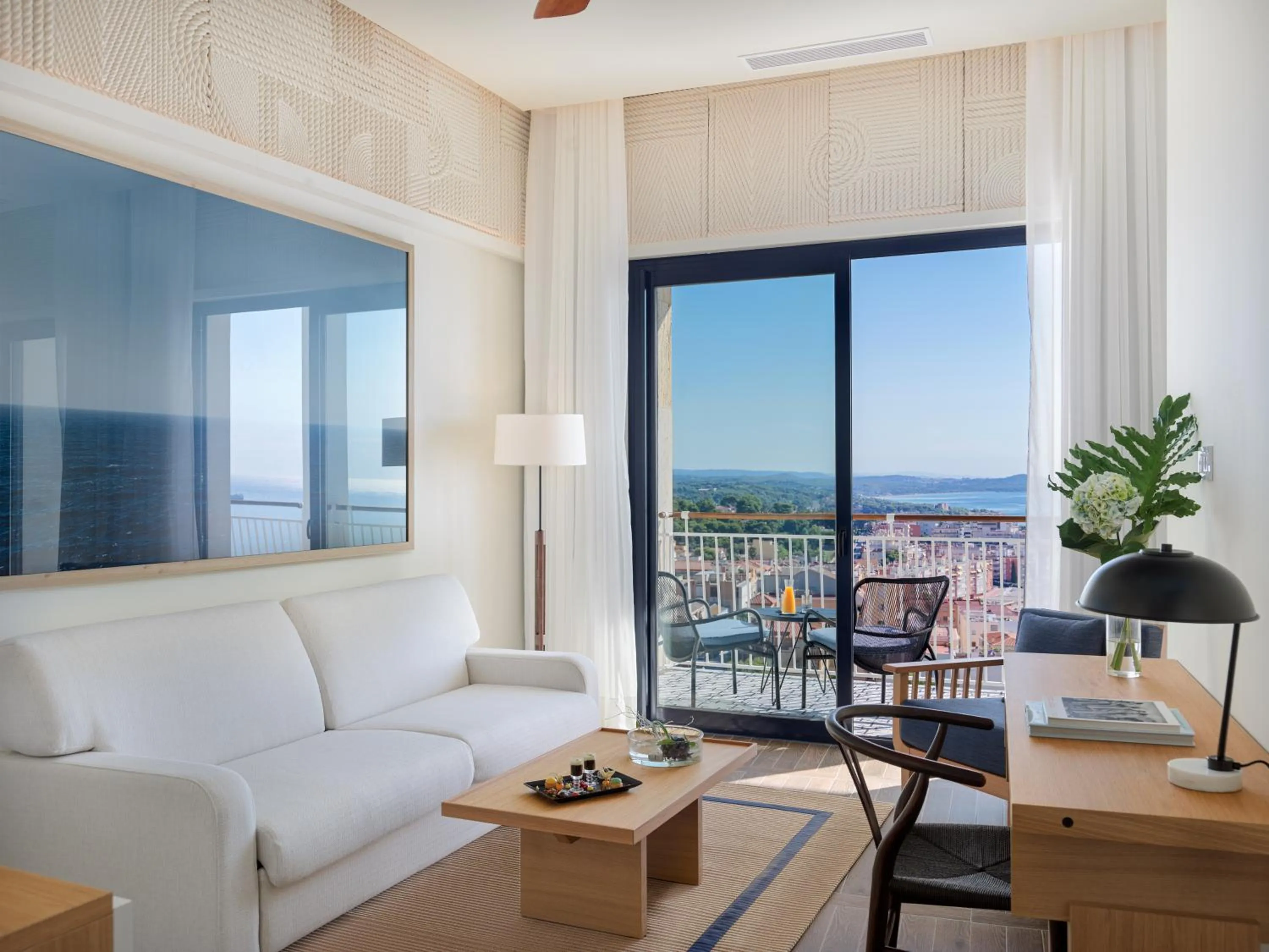 Living room in H10 Imperial Tarraco 4 Sup