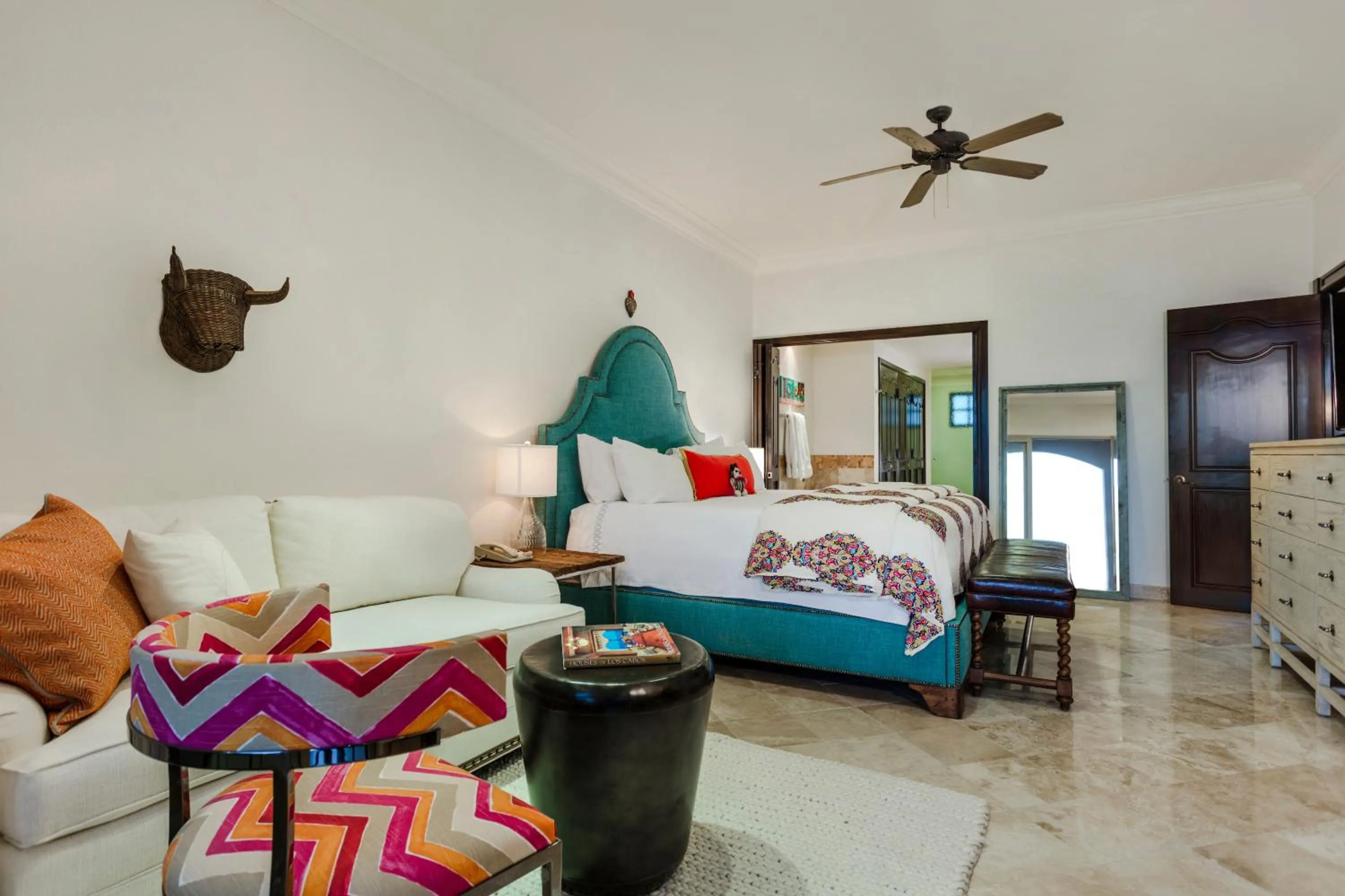 Photo of the whole room, Bed in Cabo La Estancia