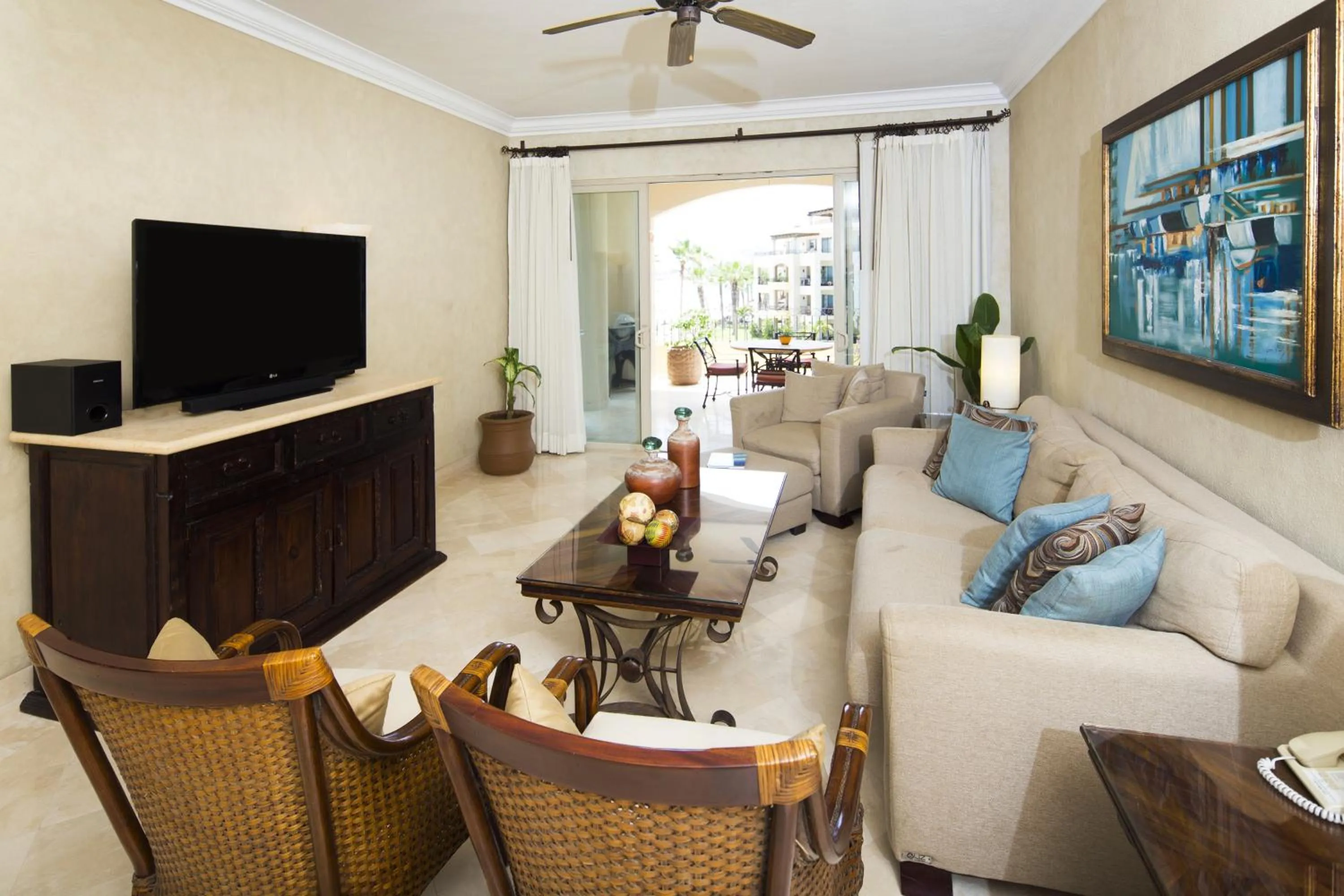Living room in Cabo La Estancia