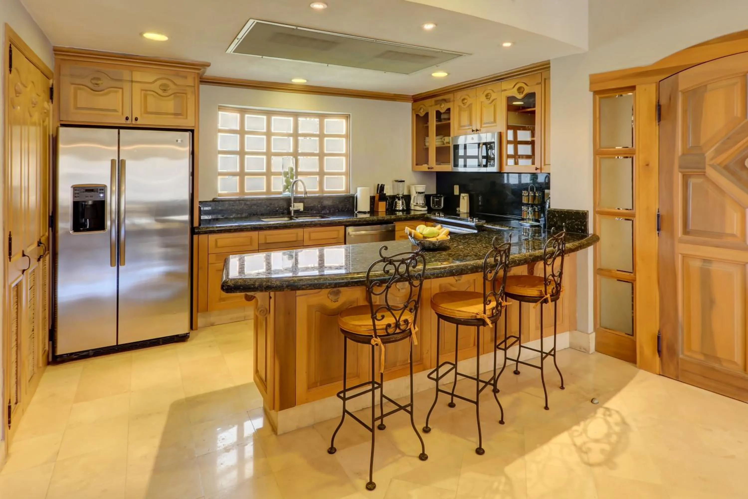 Kitchen or kitchenette in Cabo La Estancia