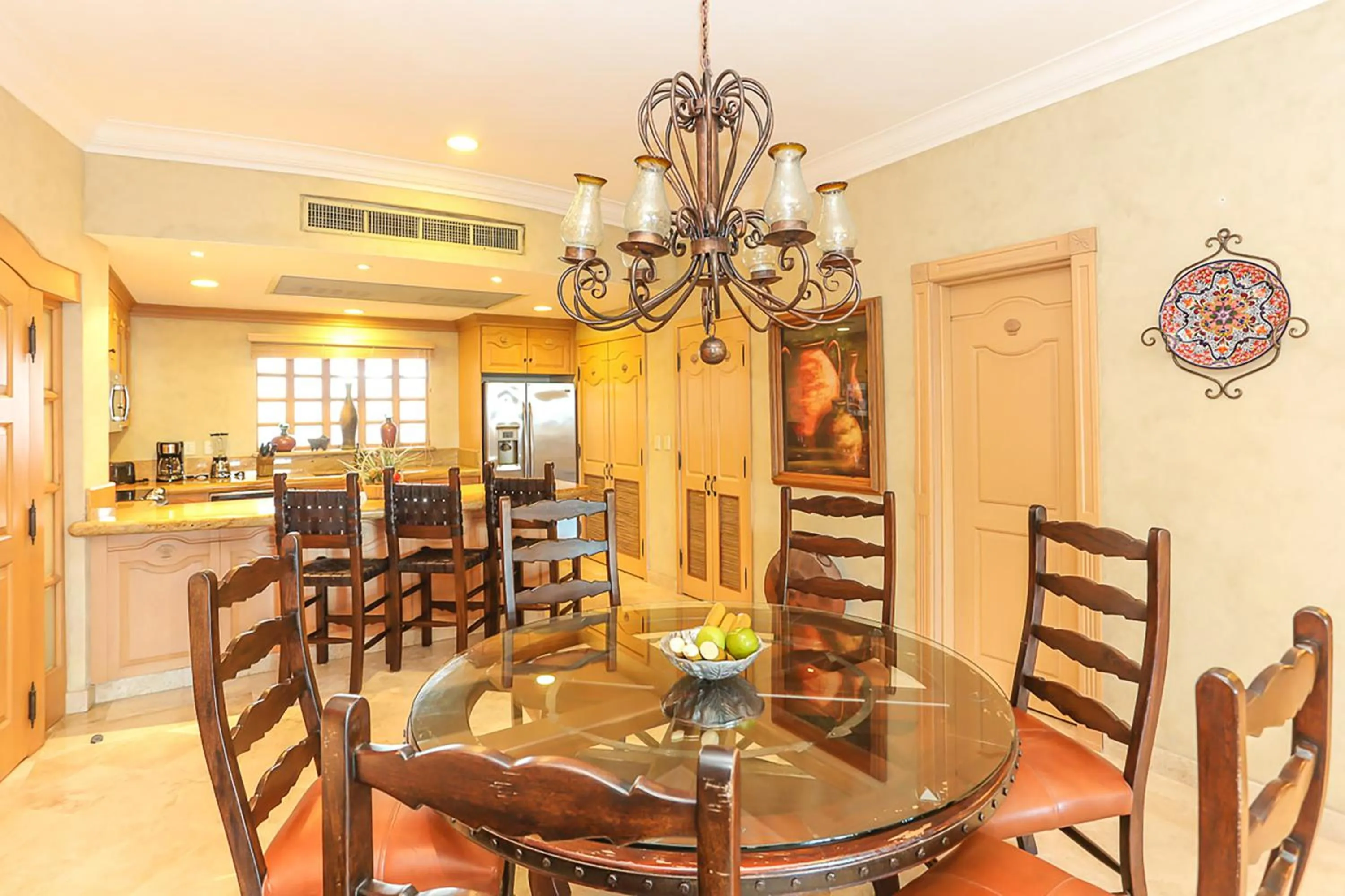Dining area in Cabo La Estancia