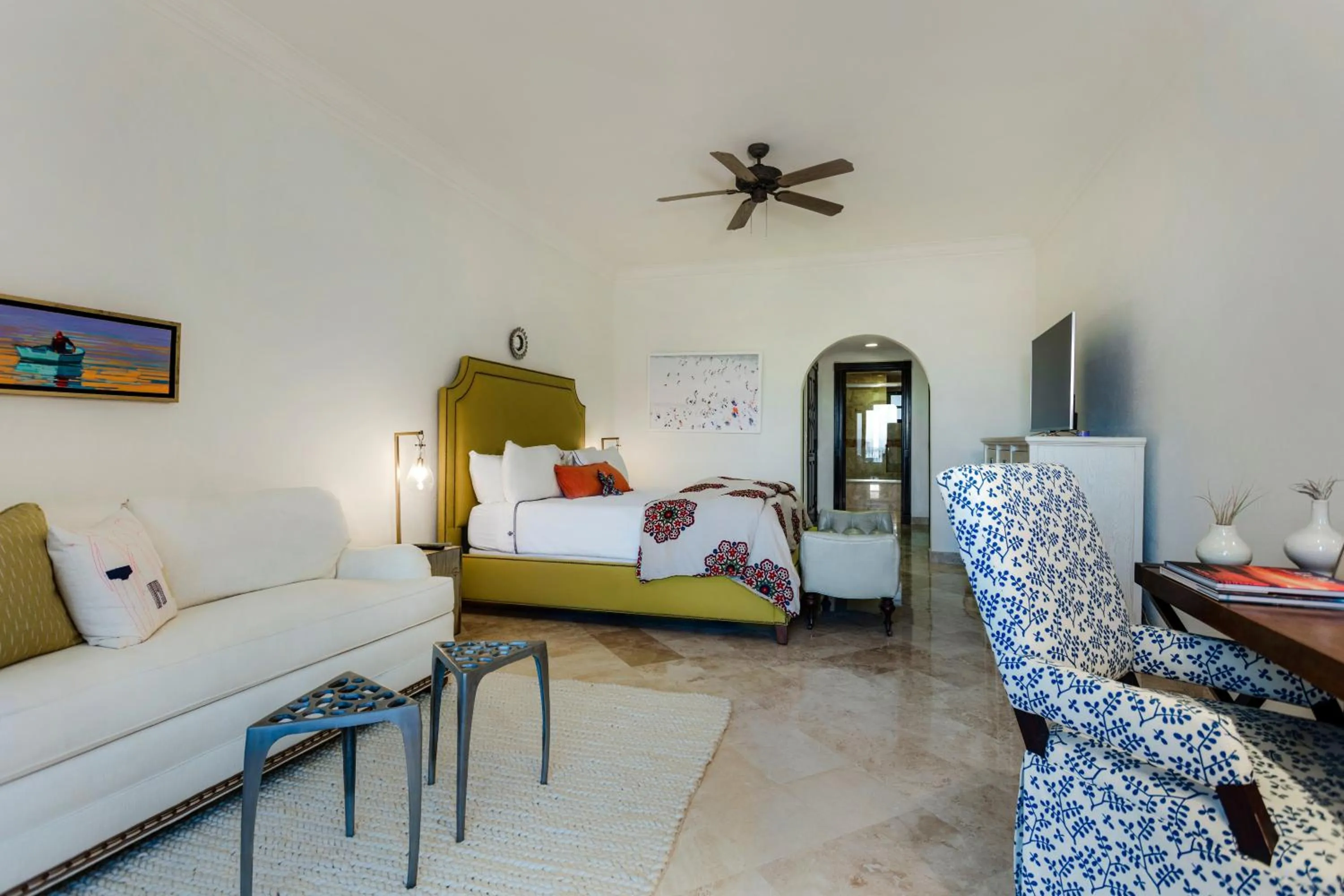 Photo of the whole room, Bed in Cabo La Estancia