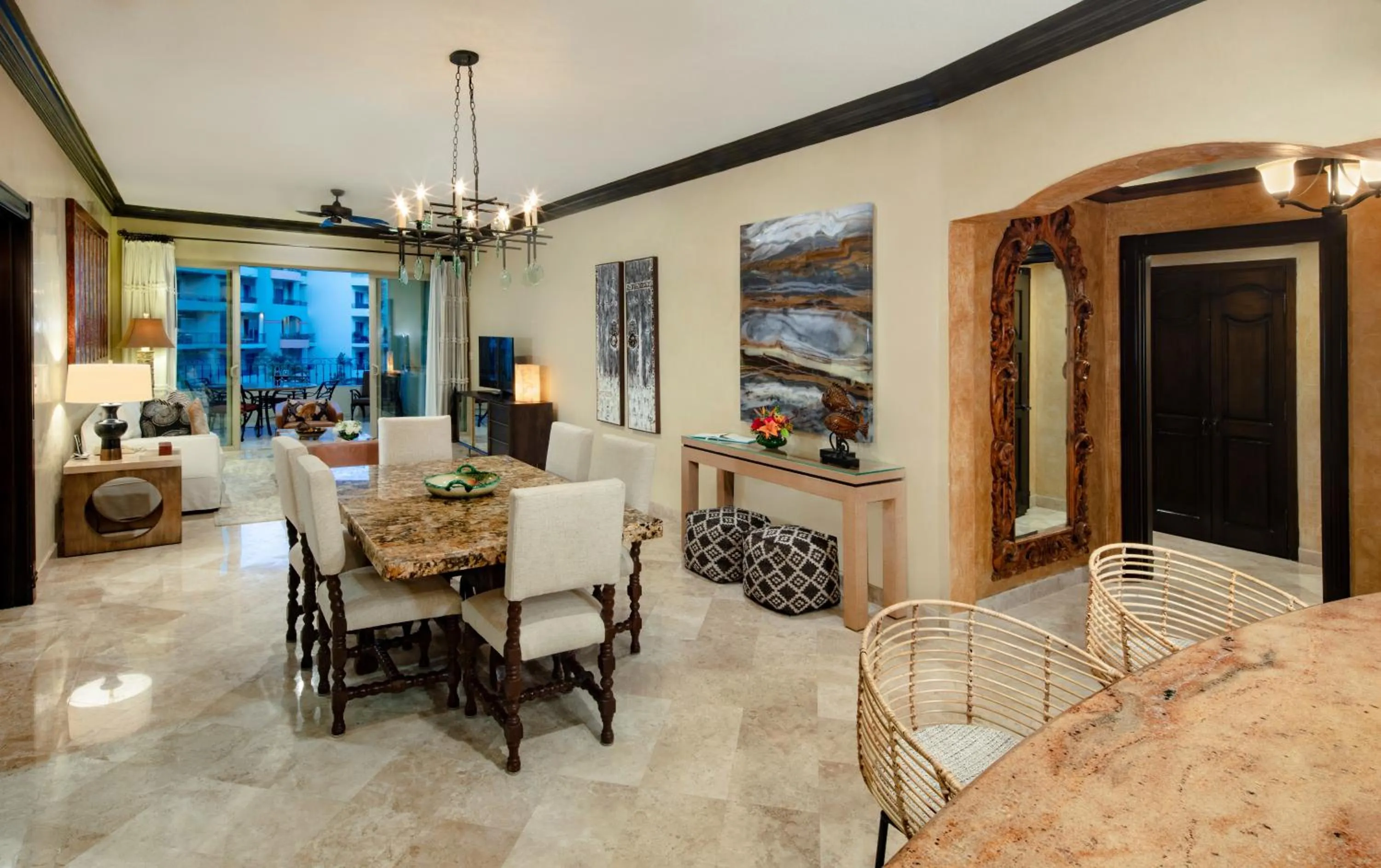 Dining area in Cabo La Estancia