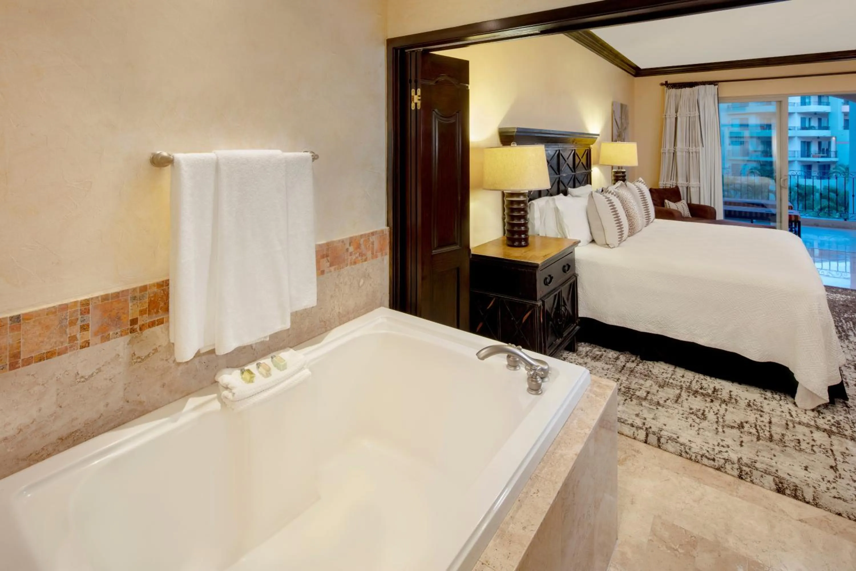 Hot Tub, Bed in Cabo La Estancia