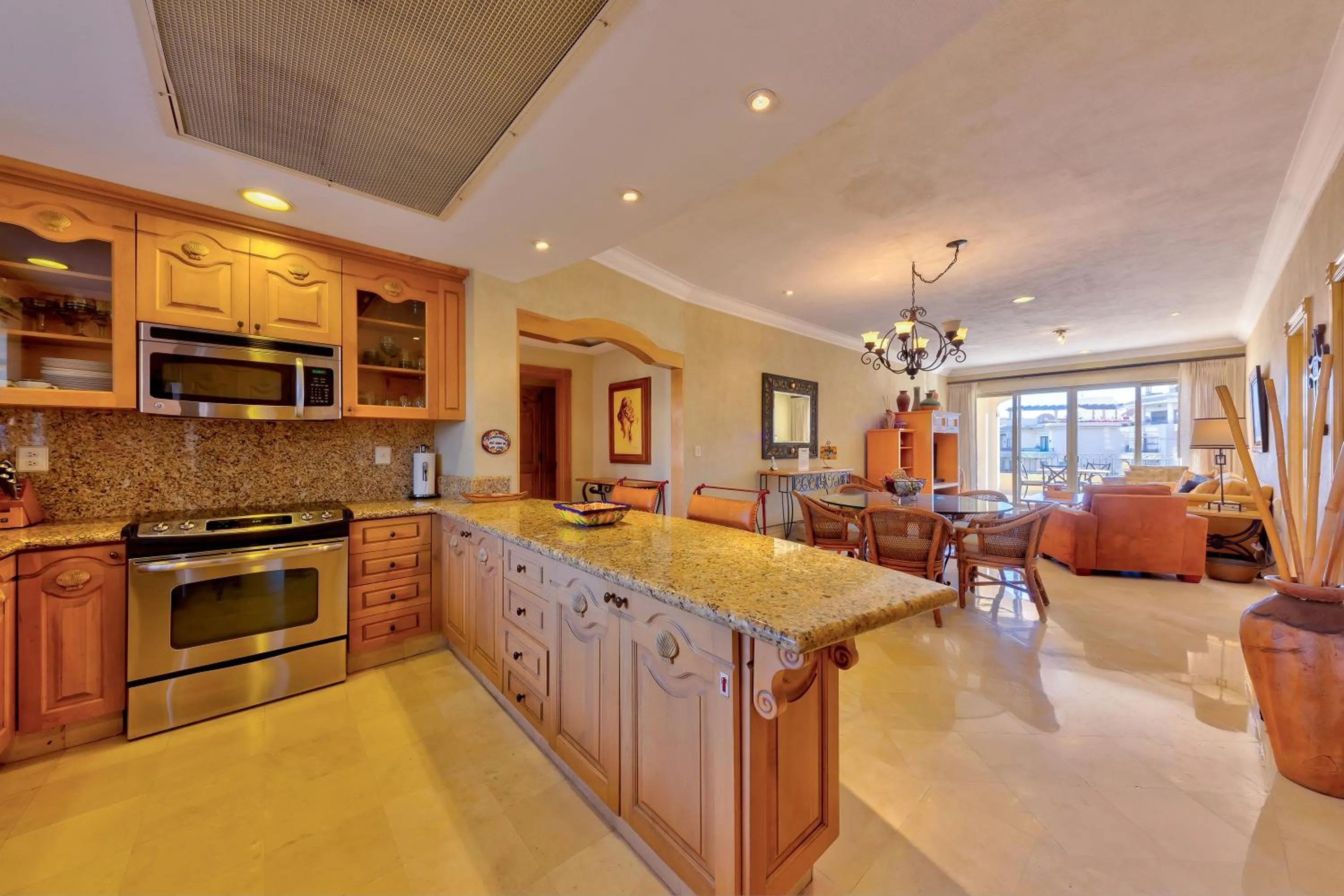 Kitchen or kitchenette in Cabo La Estancia
