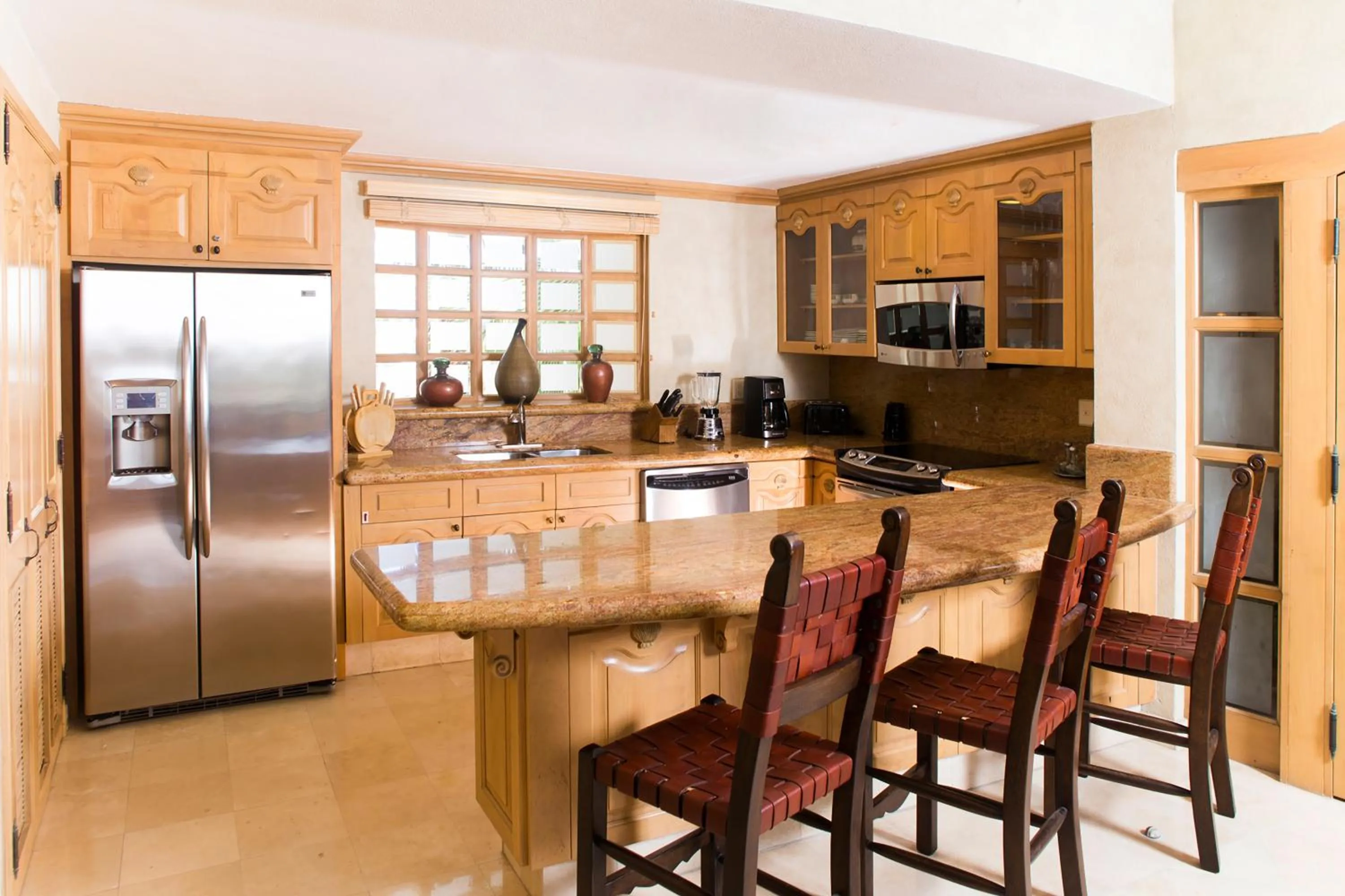 Kitchen or kitchenette in Cabo La Estancia