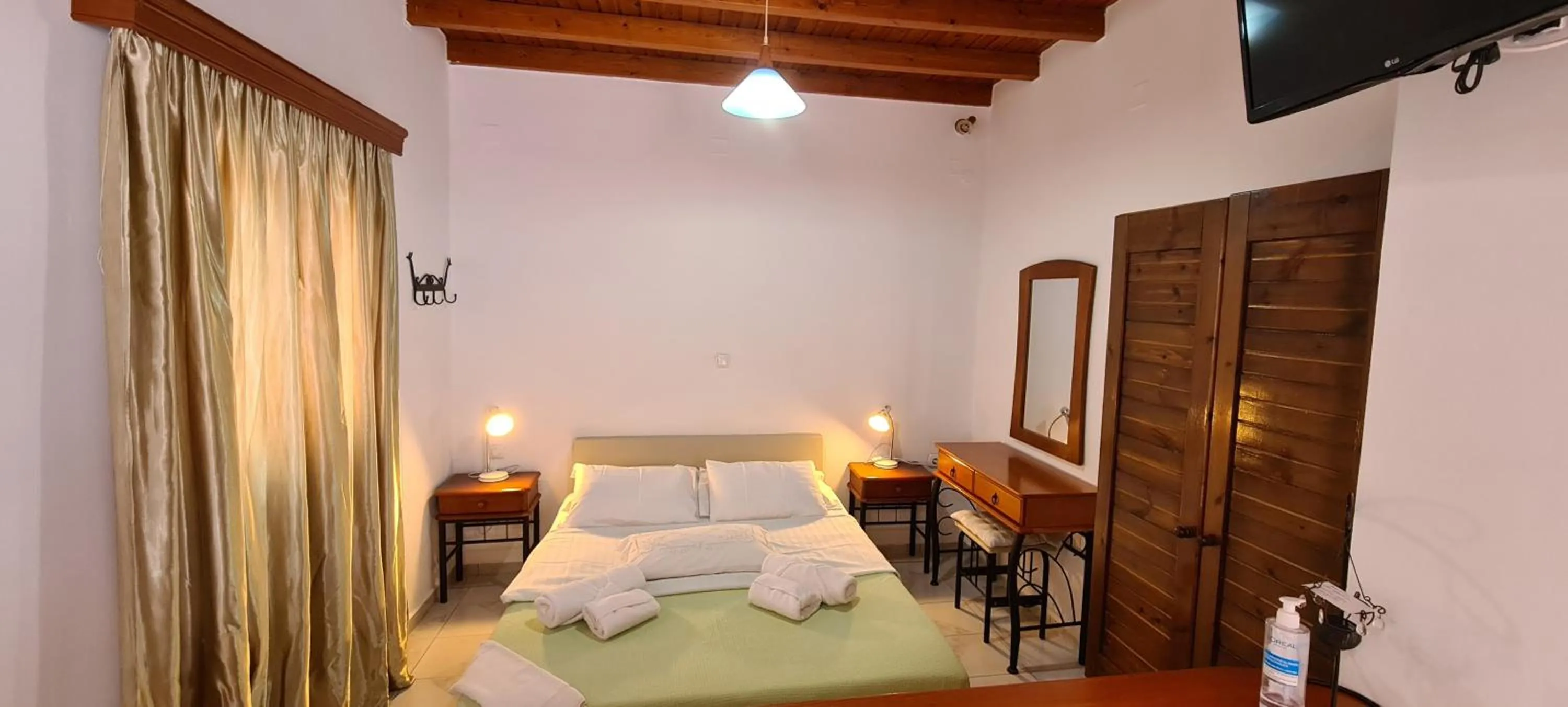 Superior Studio - single occupancy in Avgerinou Studios
