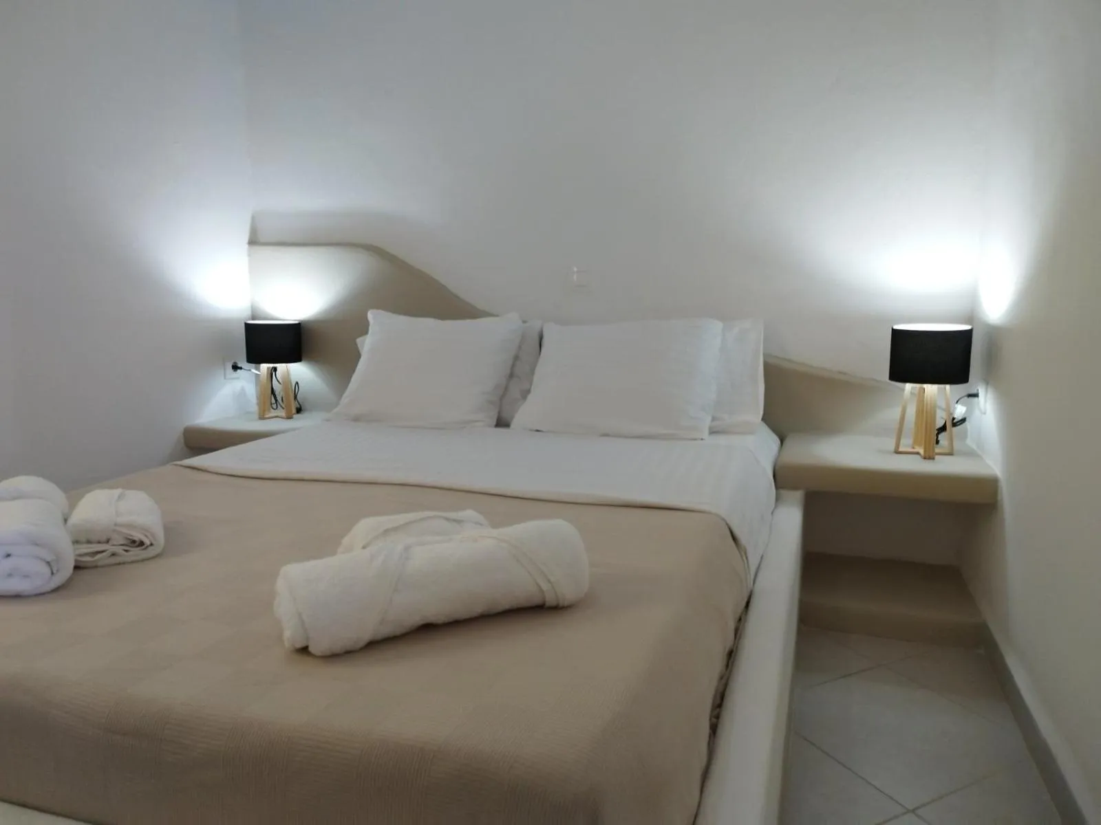 Two-Bedroom Apartment in Avgerinou Studios