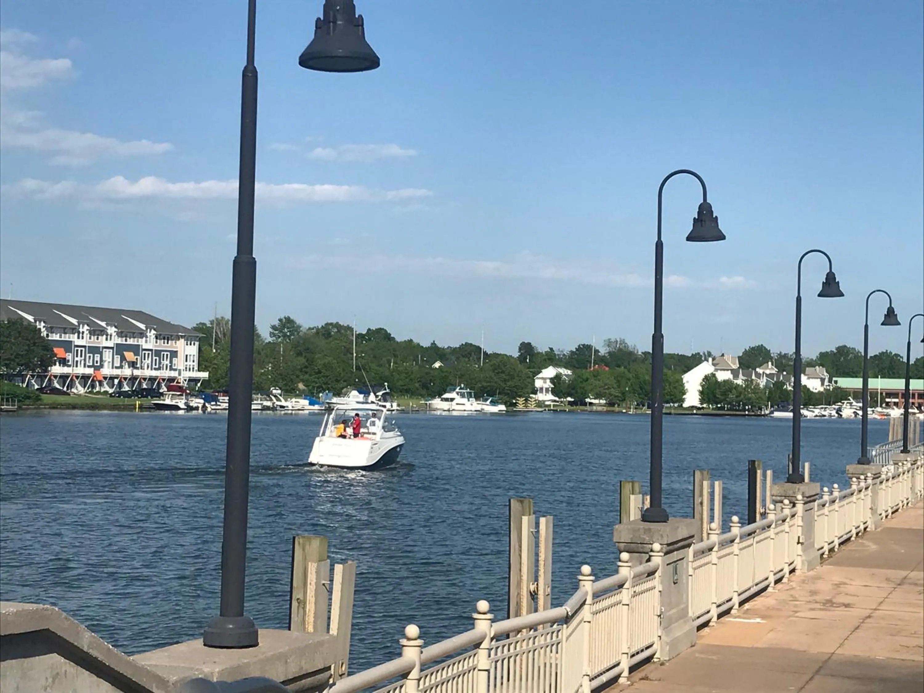 River view in Ariel Broadway Hotel