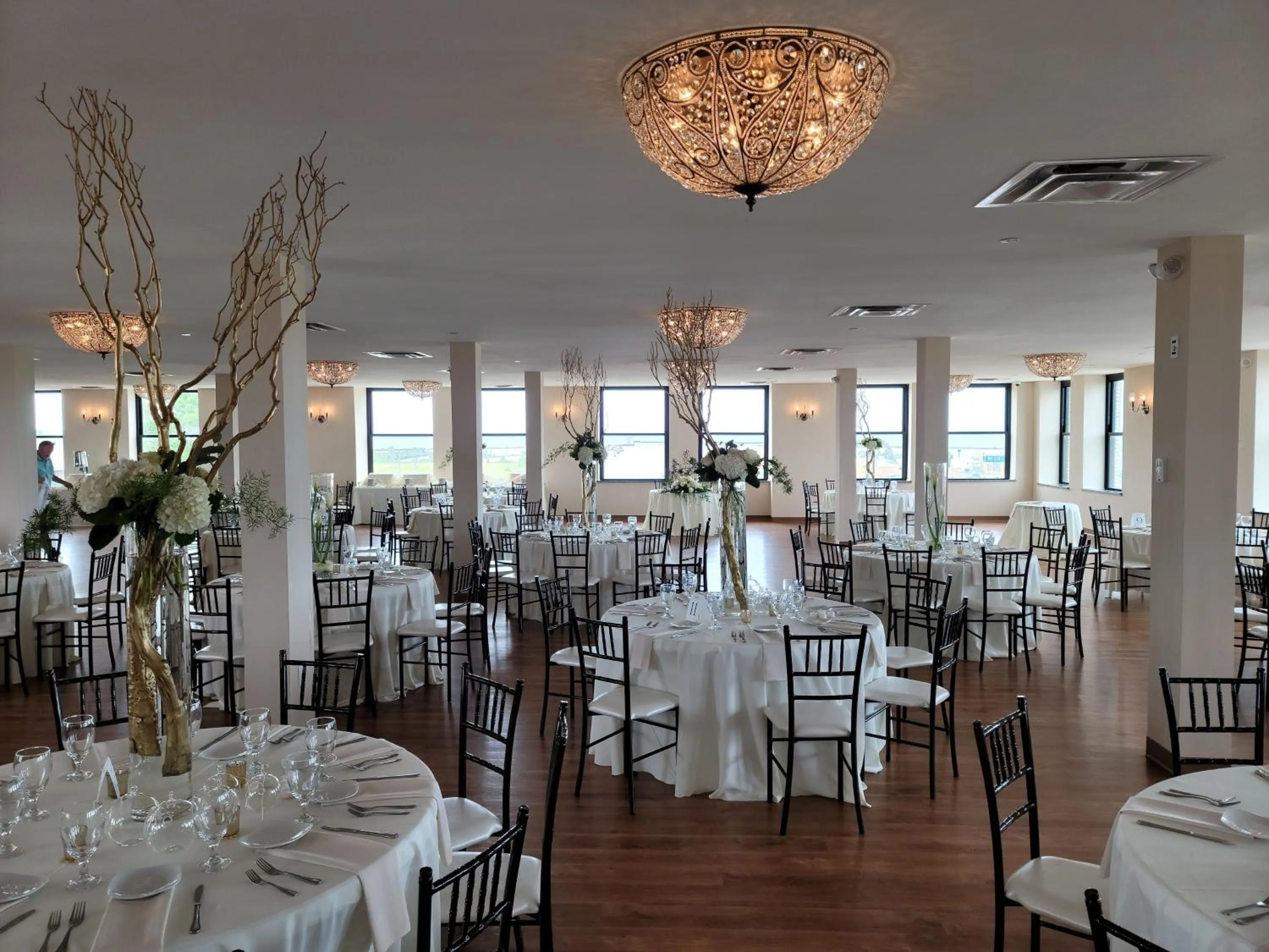 Entertainment in Ariel Broadway Hotel