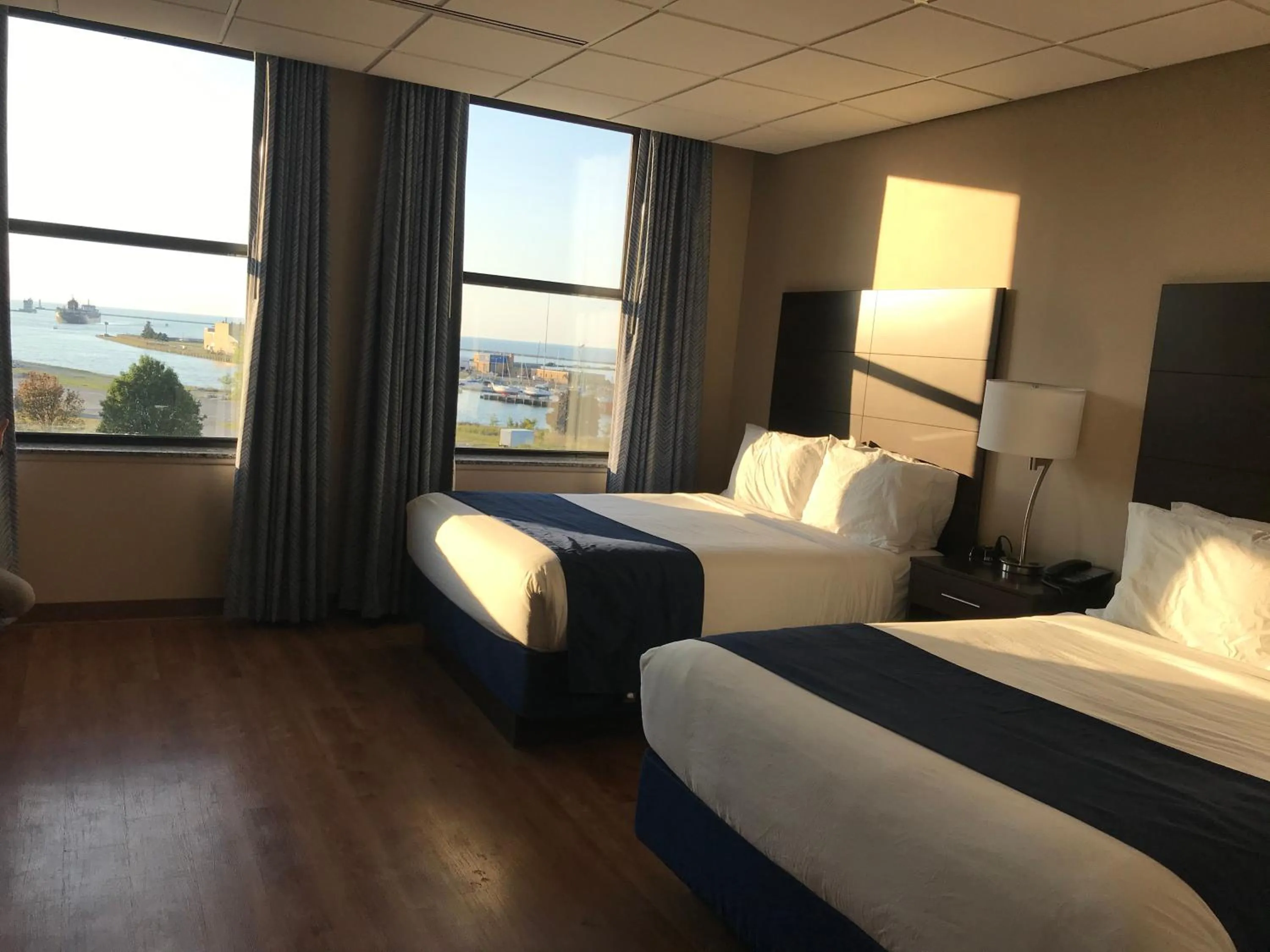 Bed in Ariel Broadway Hotel