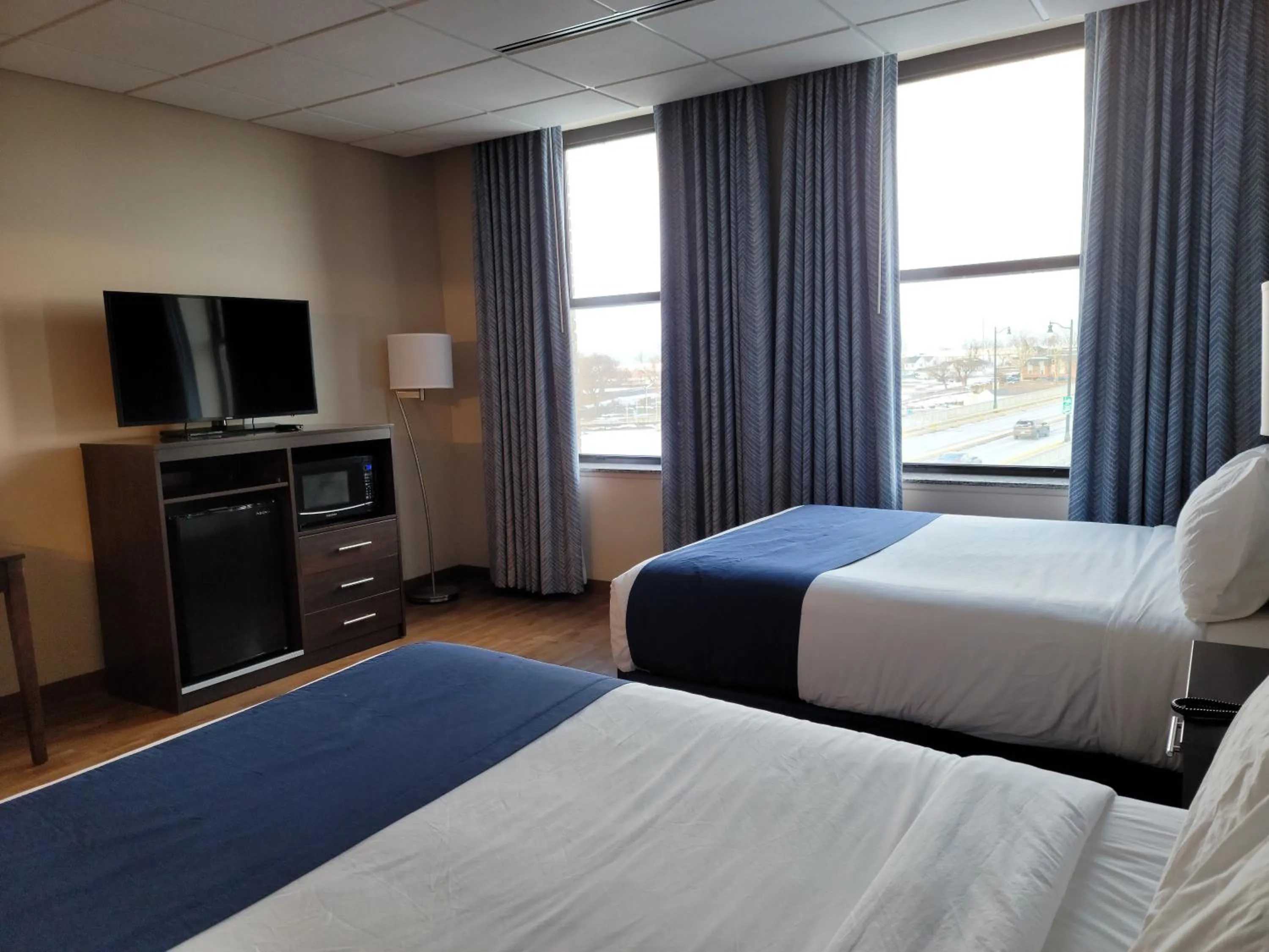 Bed in Ariel Broadway Hotel