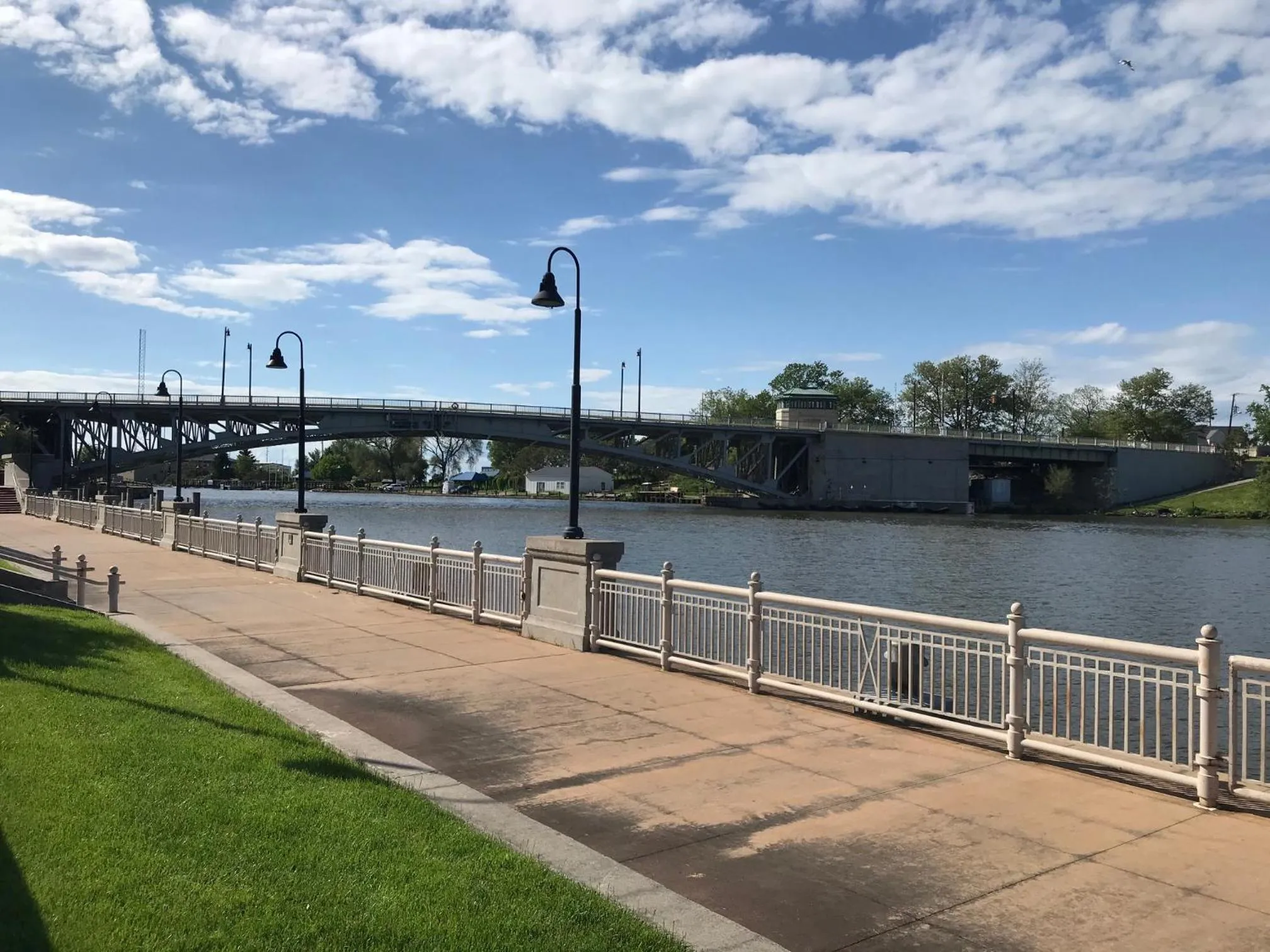 Neighbourhood in Ariel Broadway Hotel