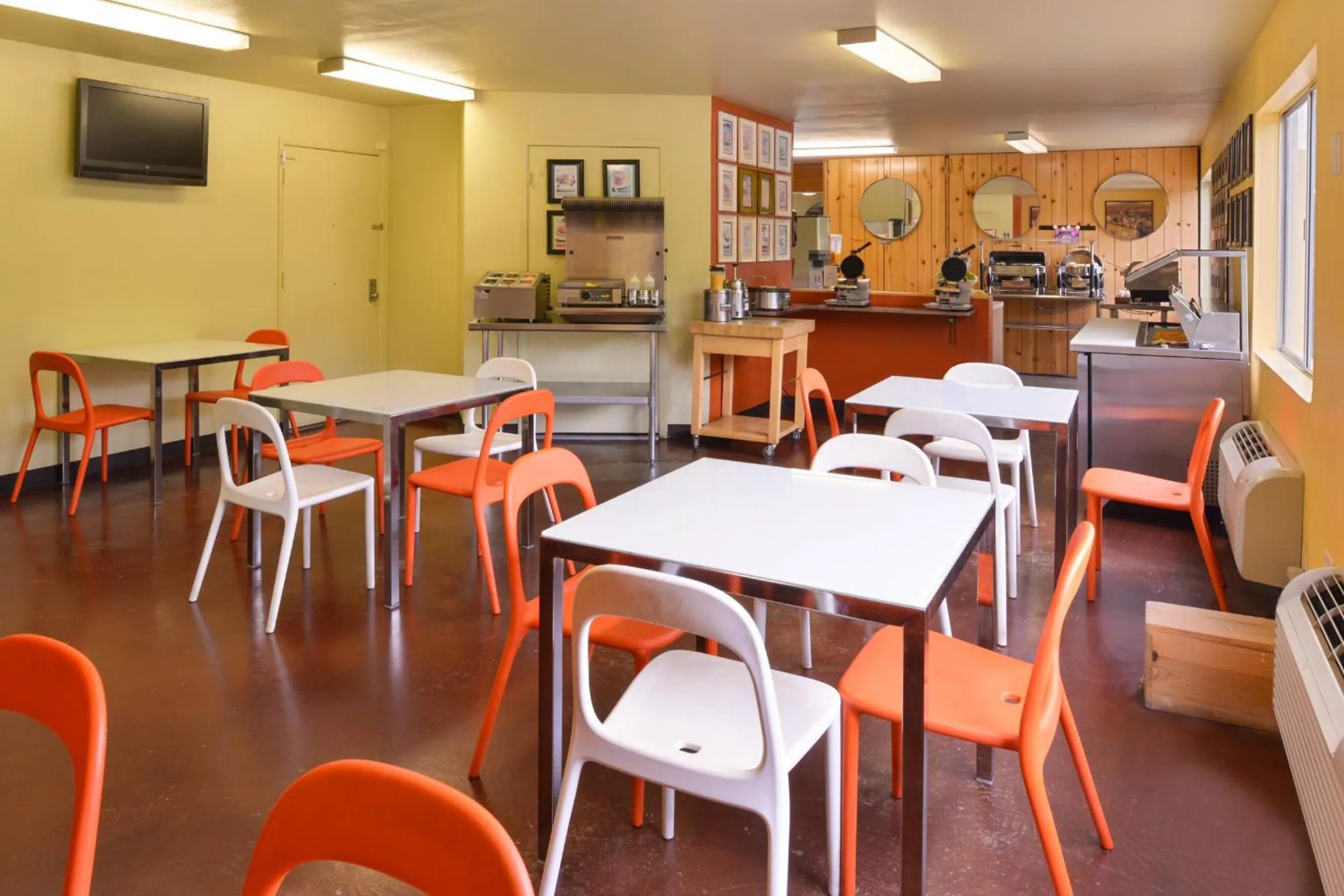 Breakfast in Valued Stay Madison