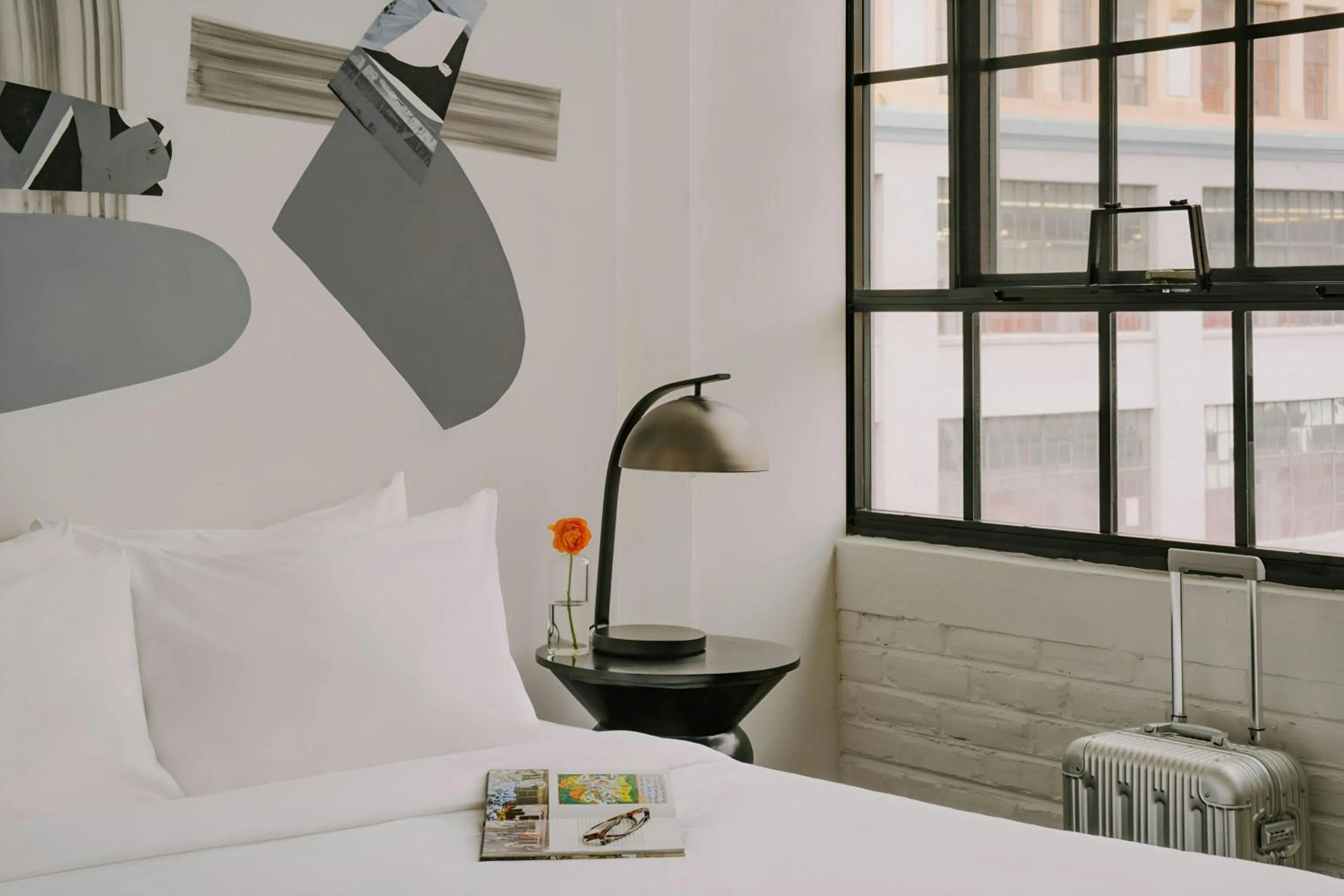 Bedroom, Bed in Sonder by Marriott Bonvoy The Heid Apartments Loft District