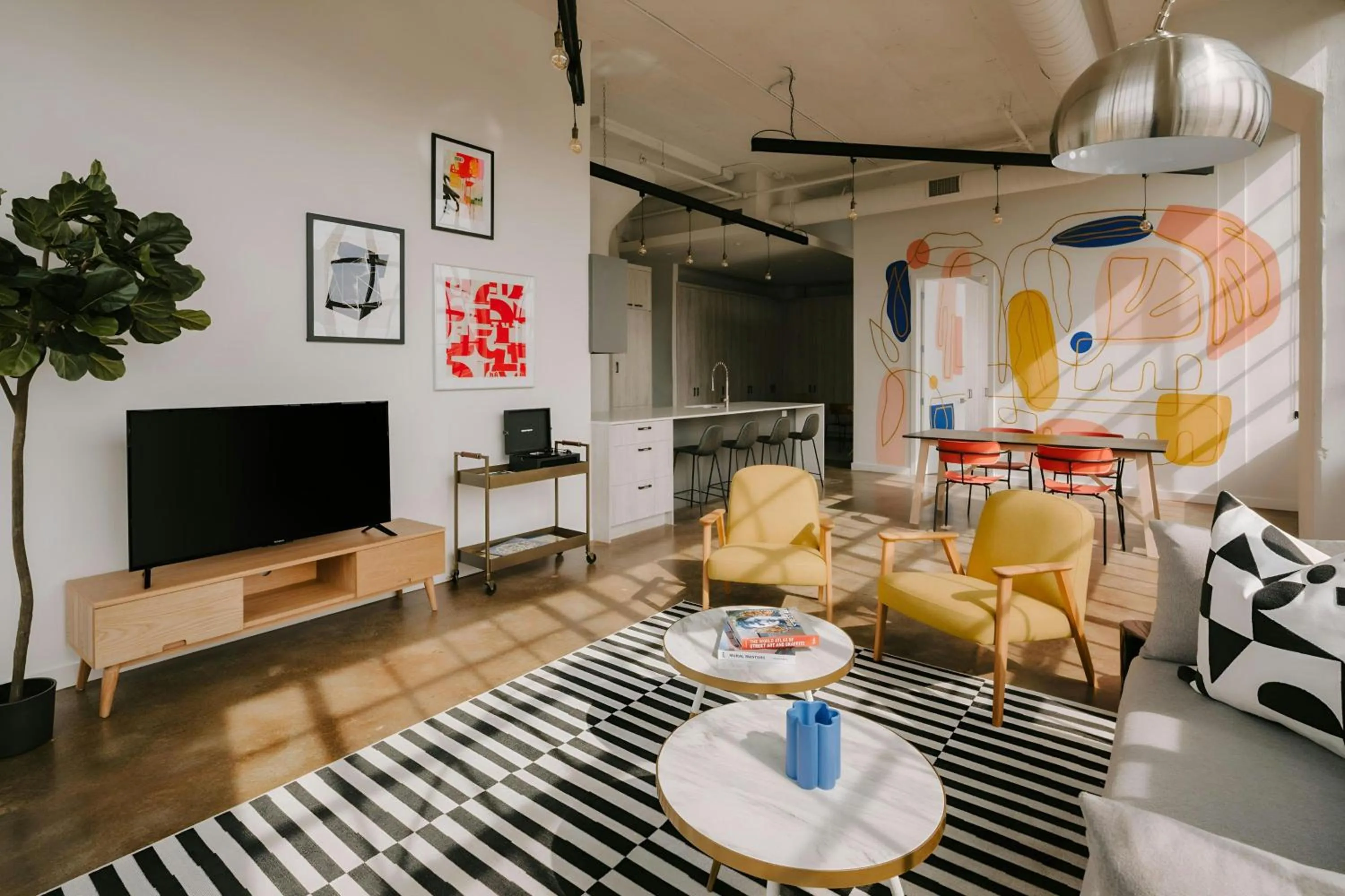 Living room in Sonder by Marriott Bonvoy The Heid Apartments Loft District