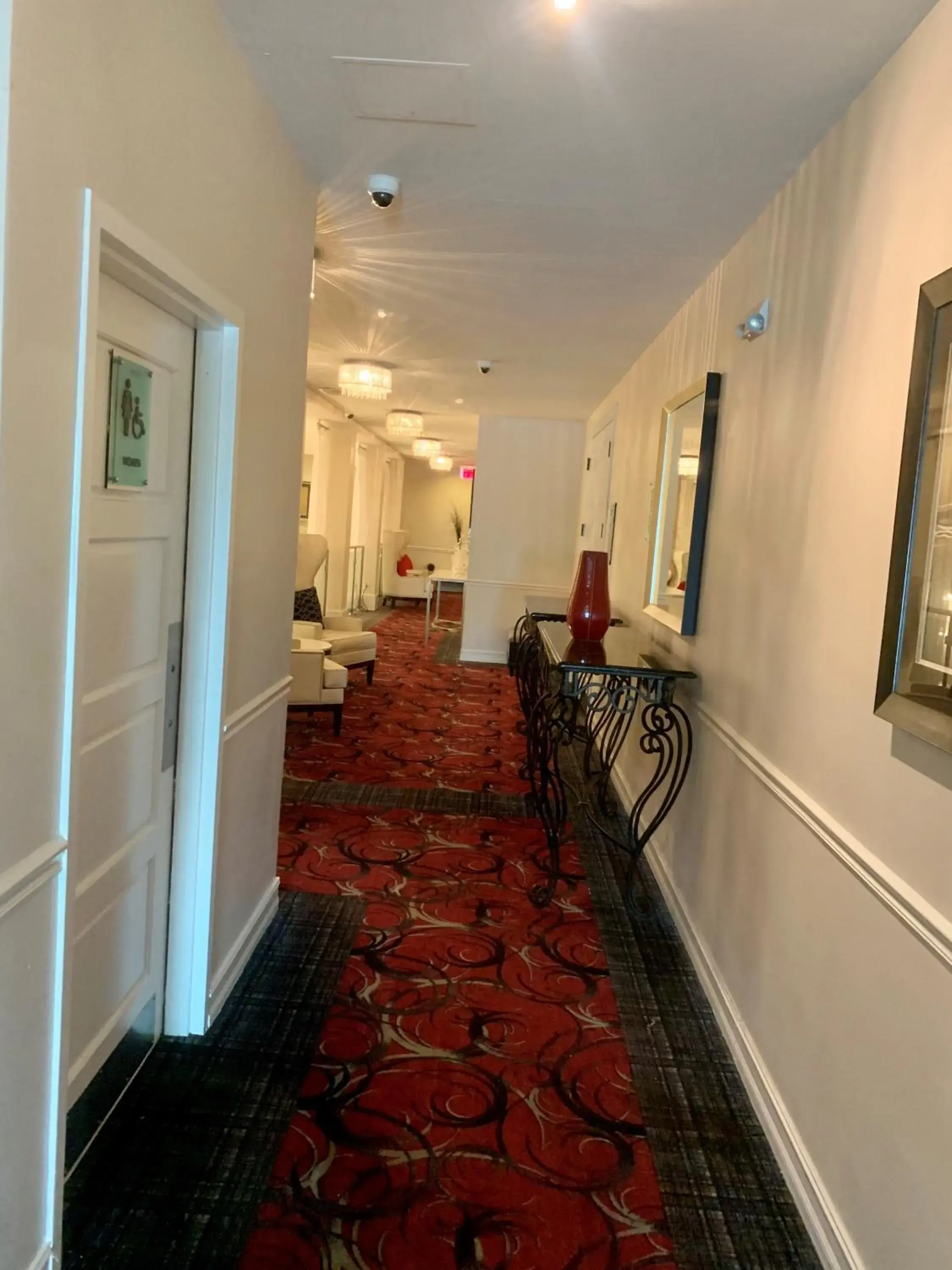 Property building in Inn On Fifth Property building in Inn On Fifth