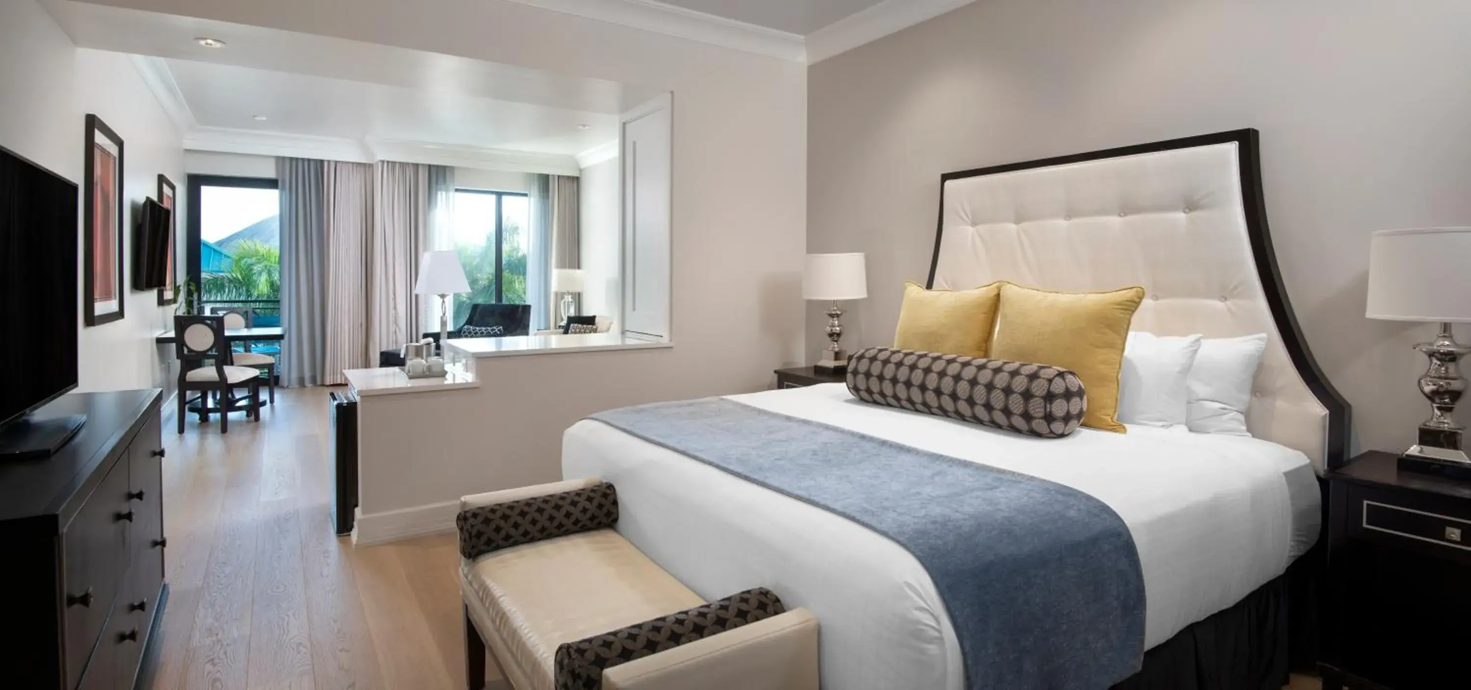 Photo of the whole room, Bed in Inn On Fifth Photo of the whole room, Bed in Inn On Fifth