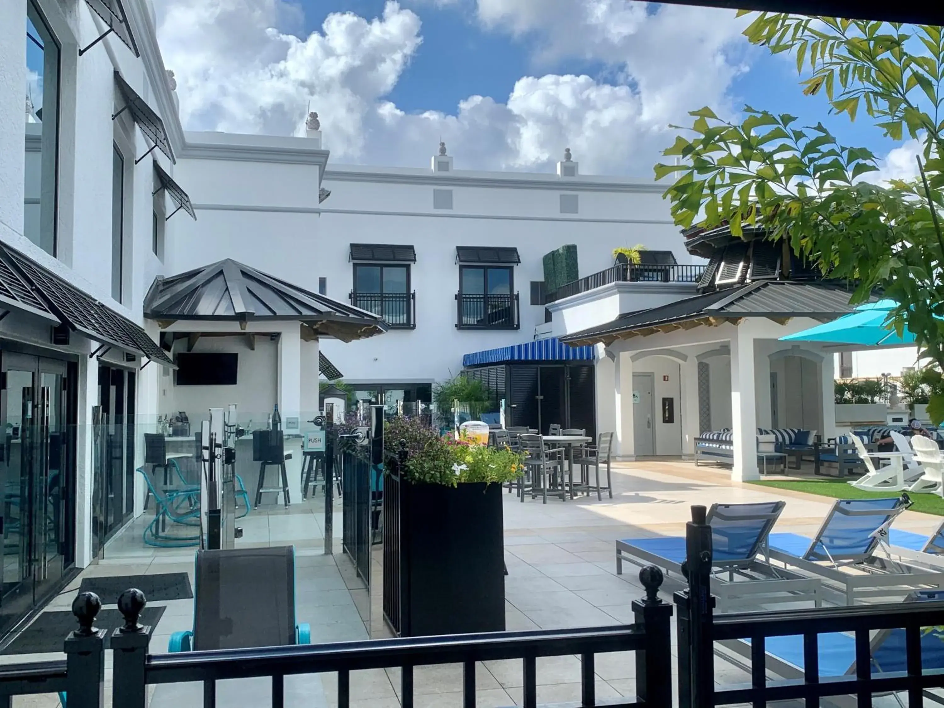 Restaurant/places to eat in Inn On Fifth Restaurant/places to eat in Inn On Fifth