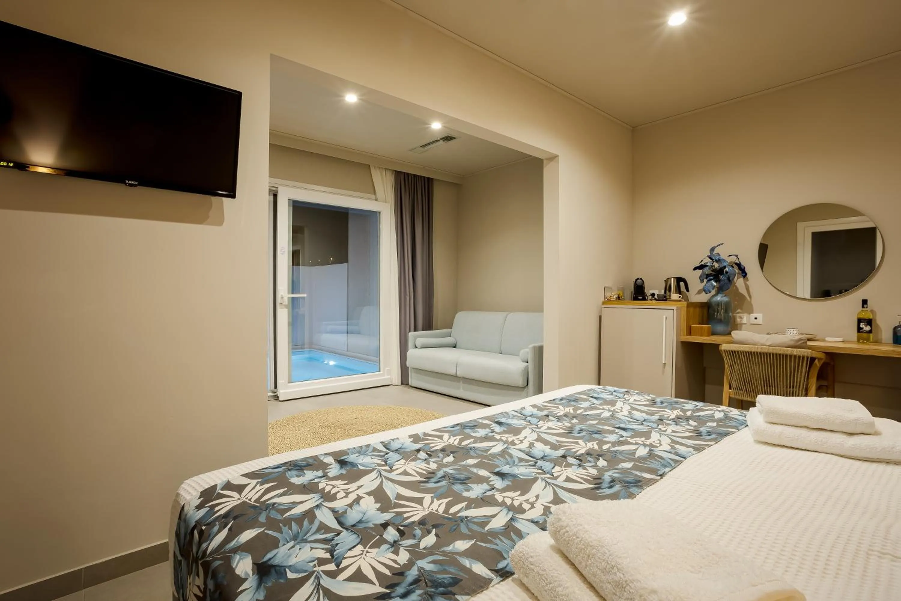 Night, Bed in Sarpidon Suites