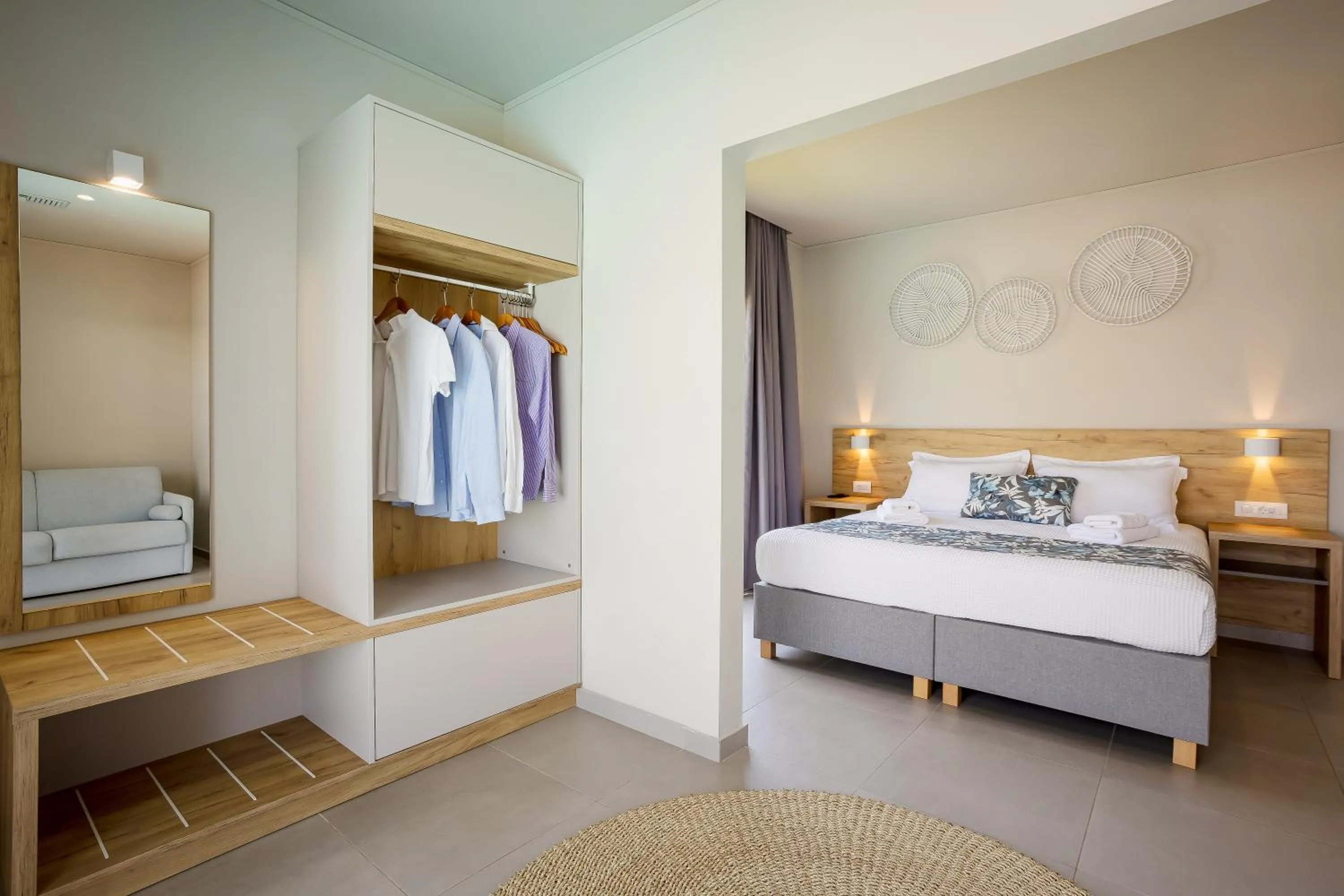 Photo of the whole room, Bed in Sarpidon Suites