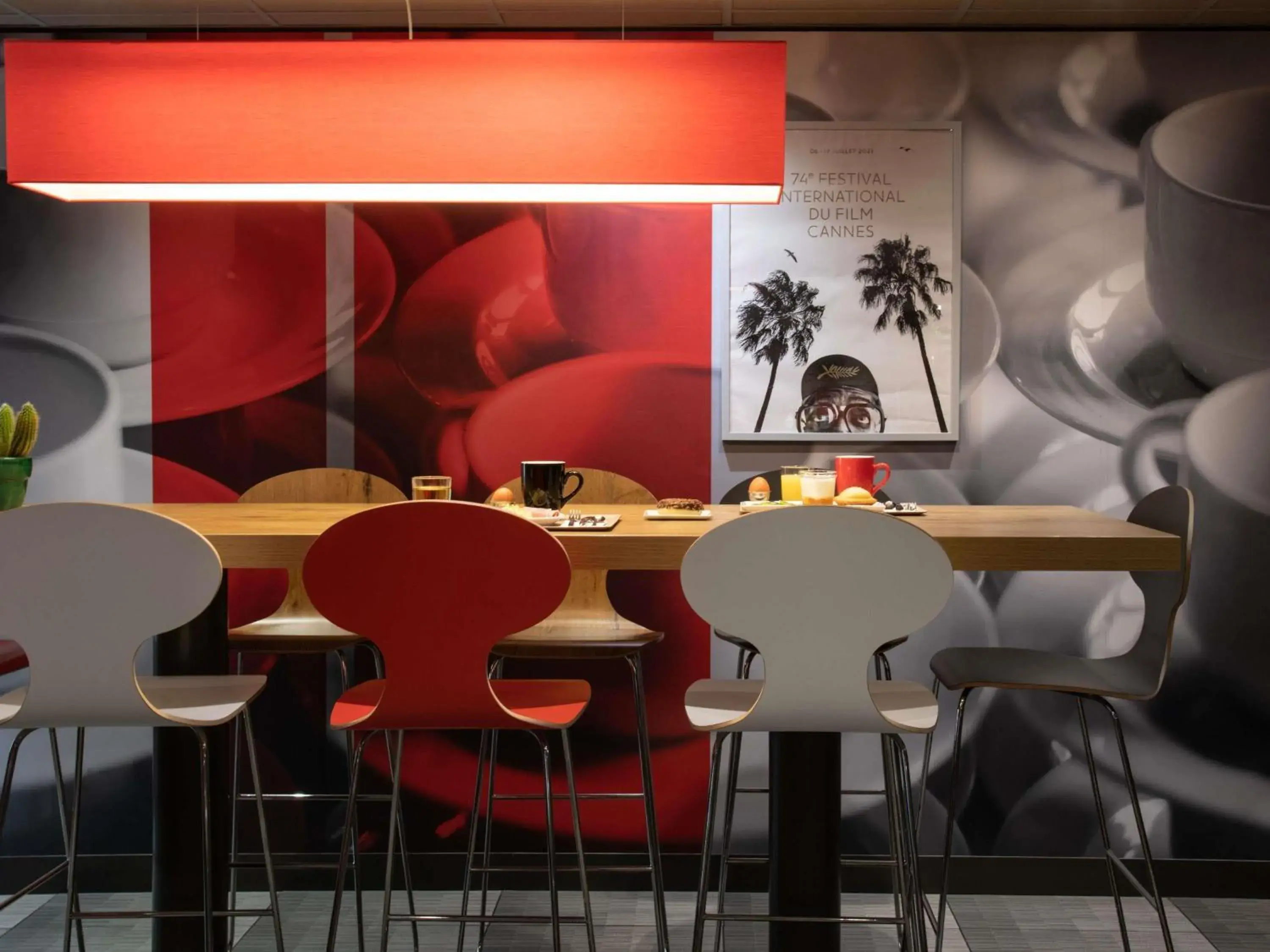 Property building in ibis Cannes Centre Property building in ibis Cannes Centre