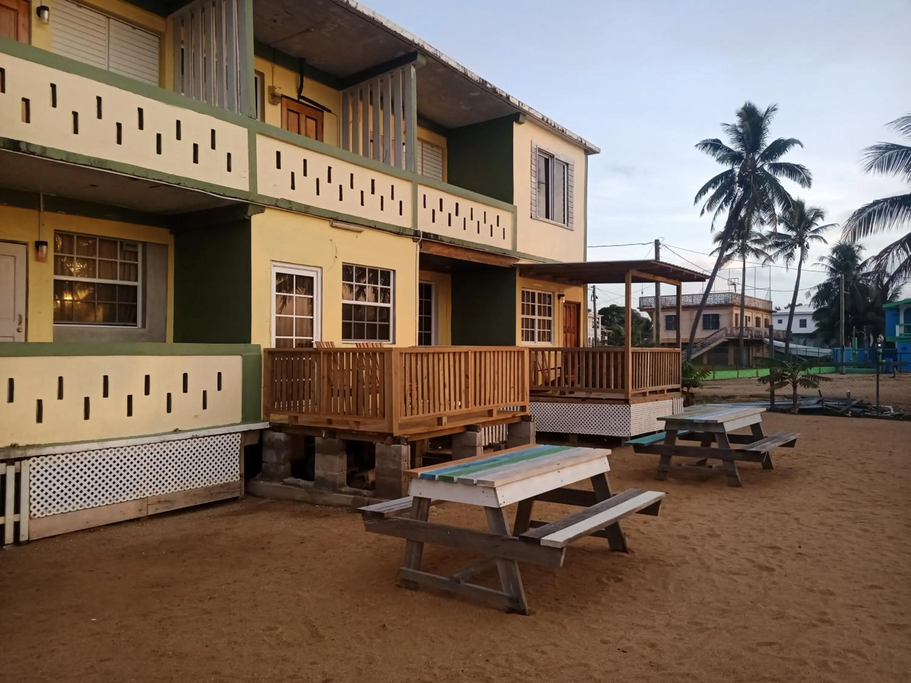 Property building in Pal's on the beach - Dangriga, Belize