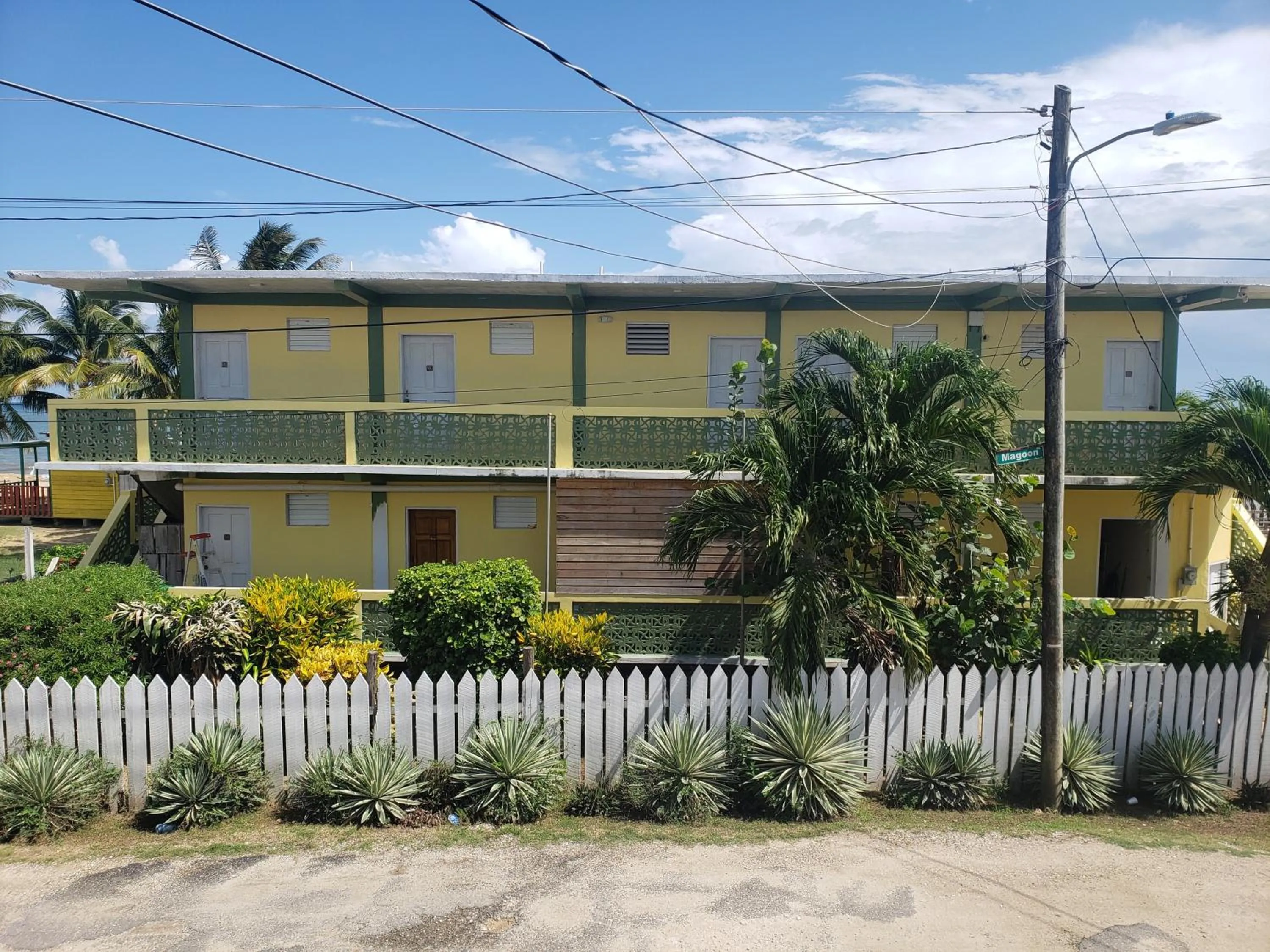 Property building in Pal's on the beach - Dangriga, Belize