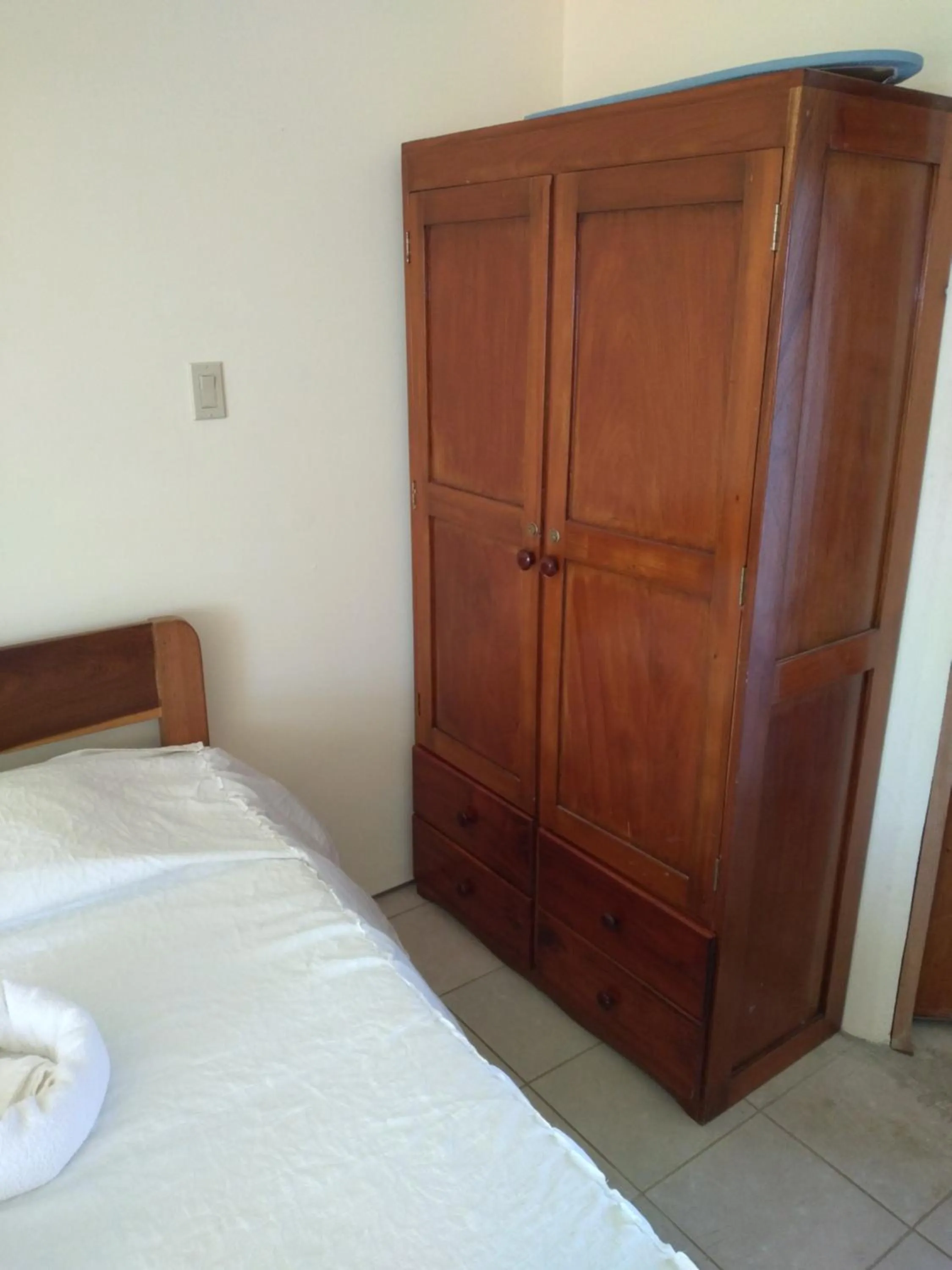 storage, Bed in Pal's on the beach - Dangriga, Belize