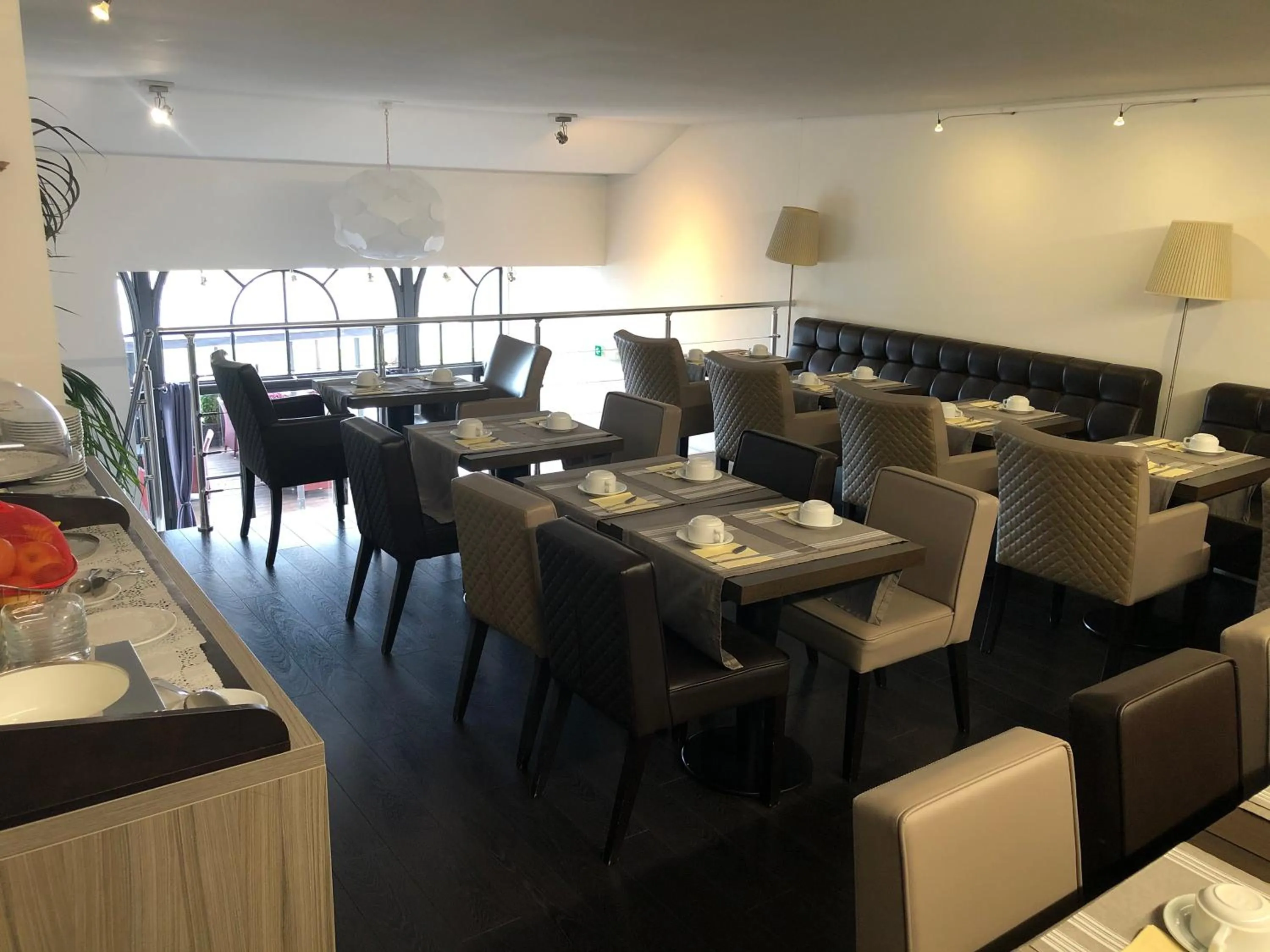 Restaurant/places to eat in Savoy Hôtel Evian