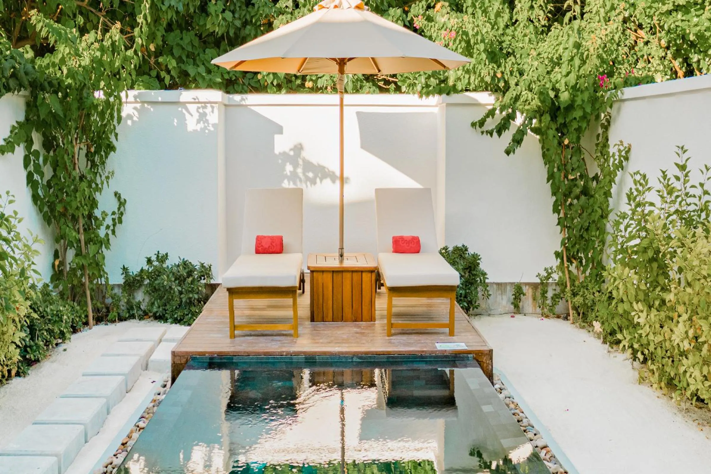 Swimming pool in Siyam World Maldives - 24-Hour Premium All-inclusive with Free Transfer