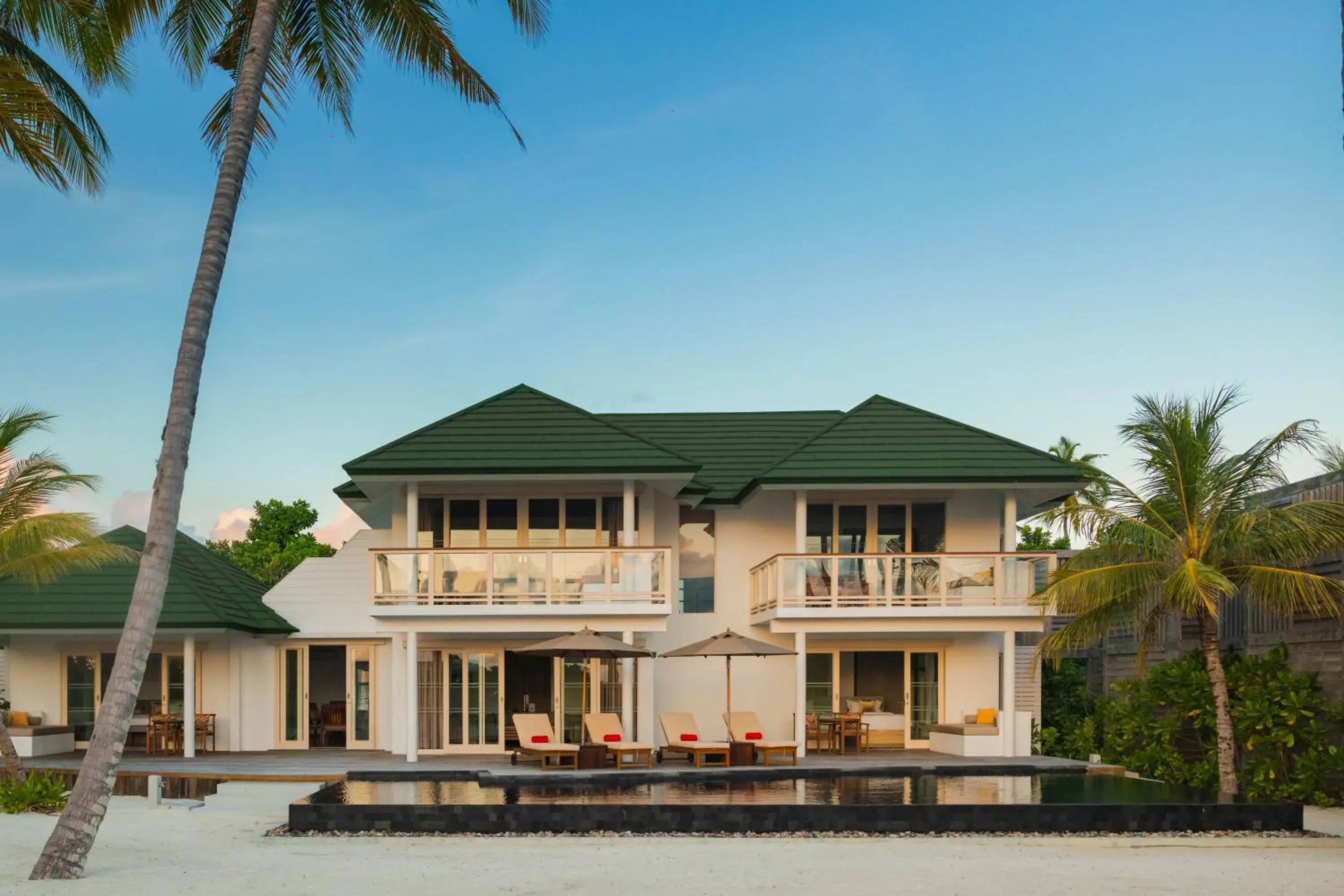 Property building in Siyam World Maldives - 24-Hour Premium All-inclusive with Free Transfer Property building in Siyam World Maldives - 24-Hour Premium All-inclusive with Free Transfer