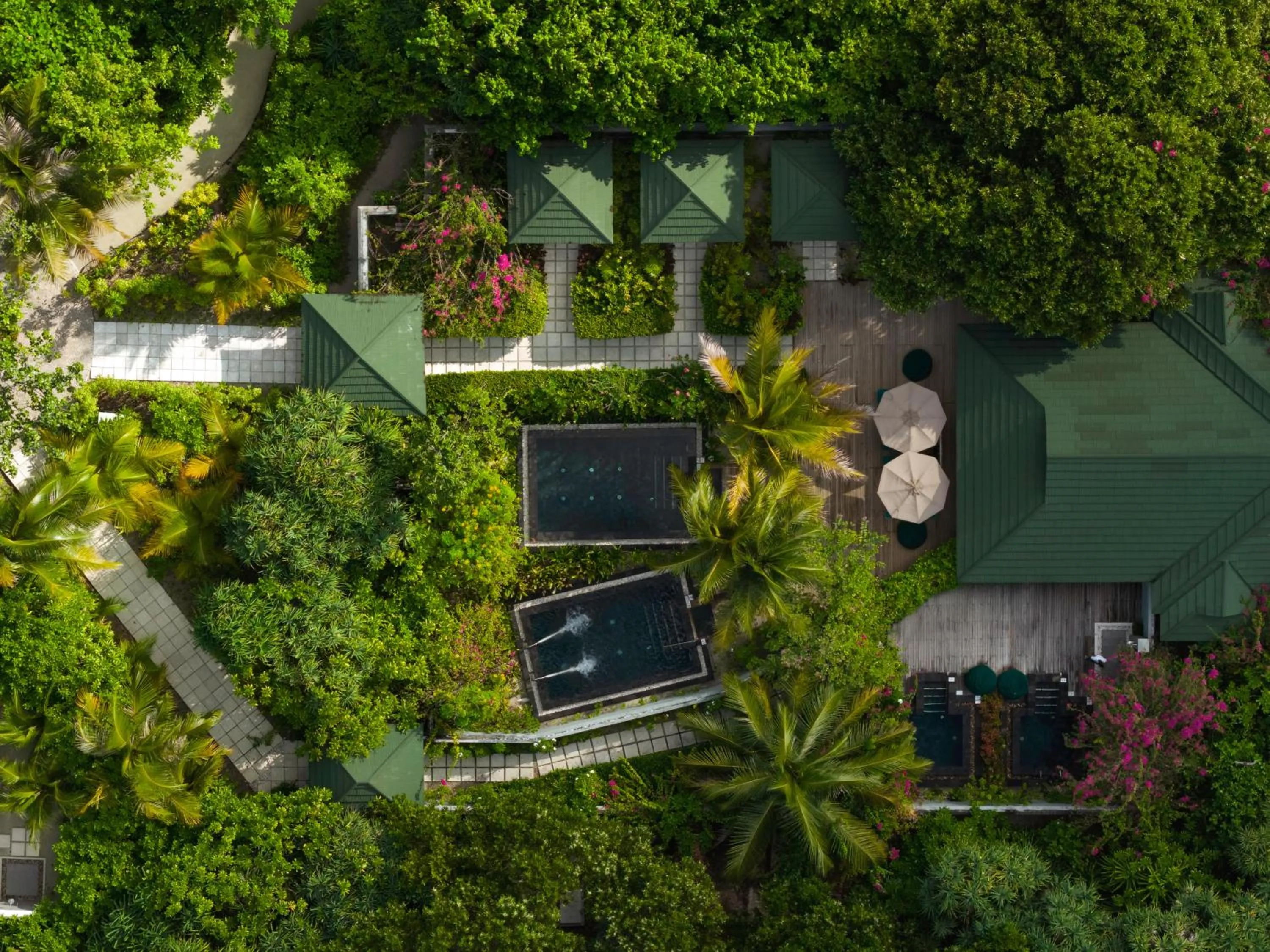 Swimming pool in Siyam World Maldives - 24-Hour Premium All-inclusive with Free Transfer