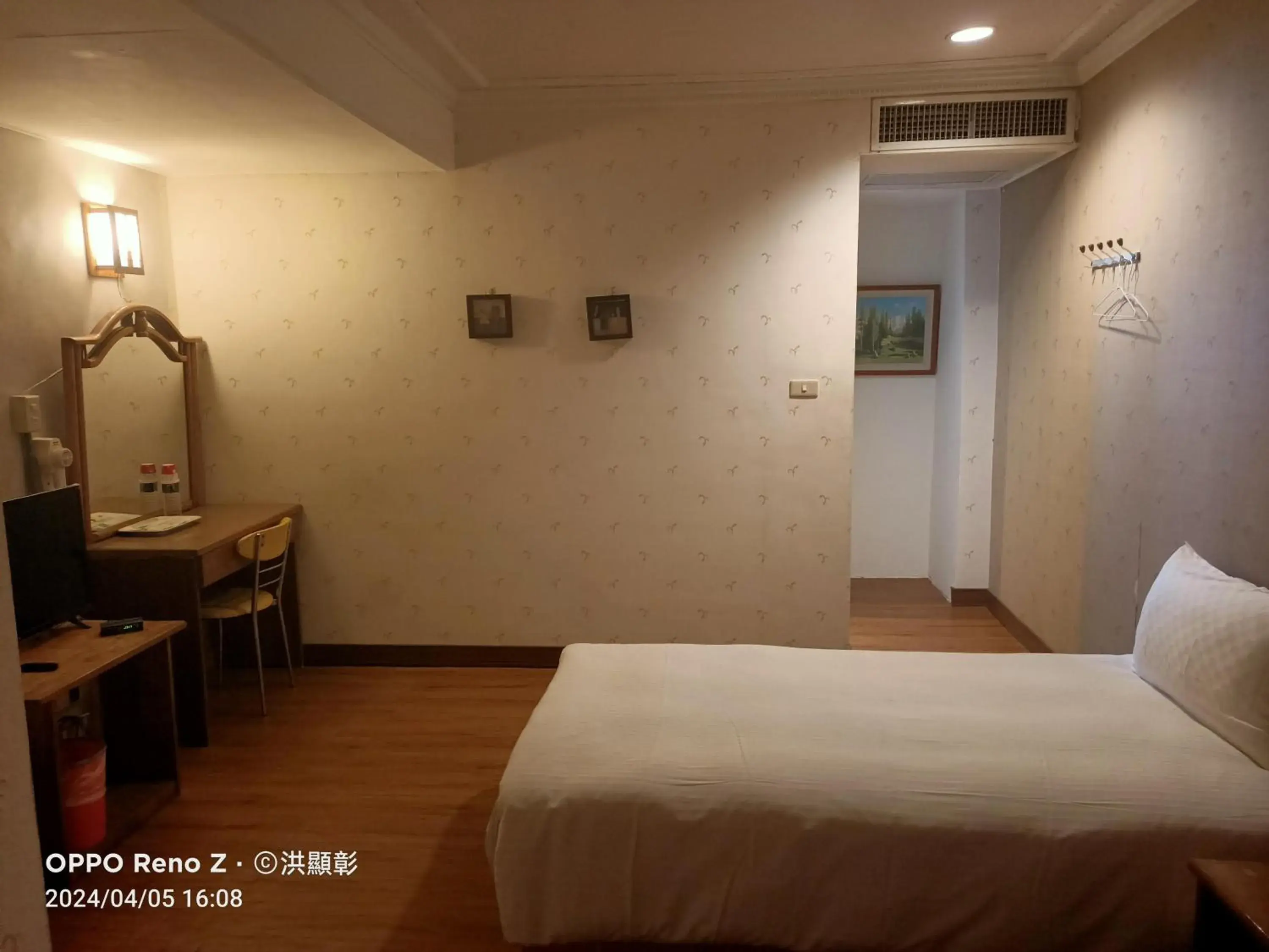 Bed in 夏威夷酒店Melody Hawaii Hotel Bed in 夏威夷酒店Melody Hawaii Hotel