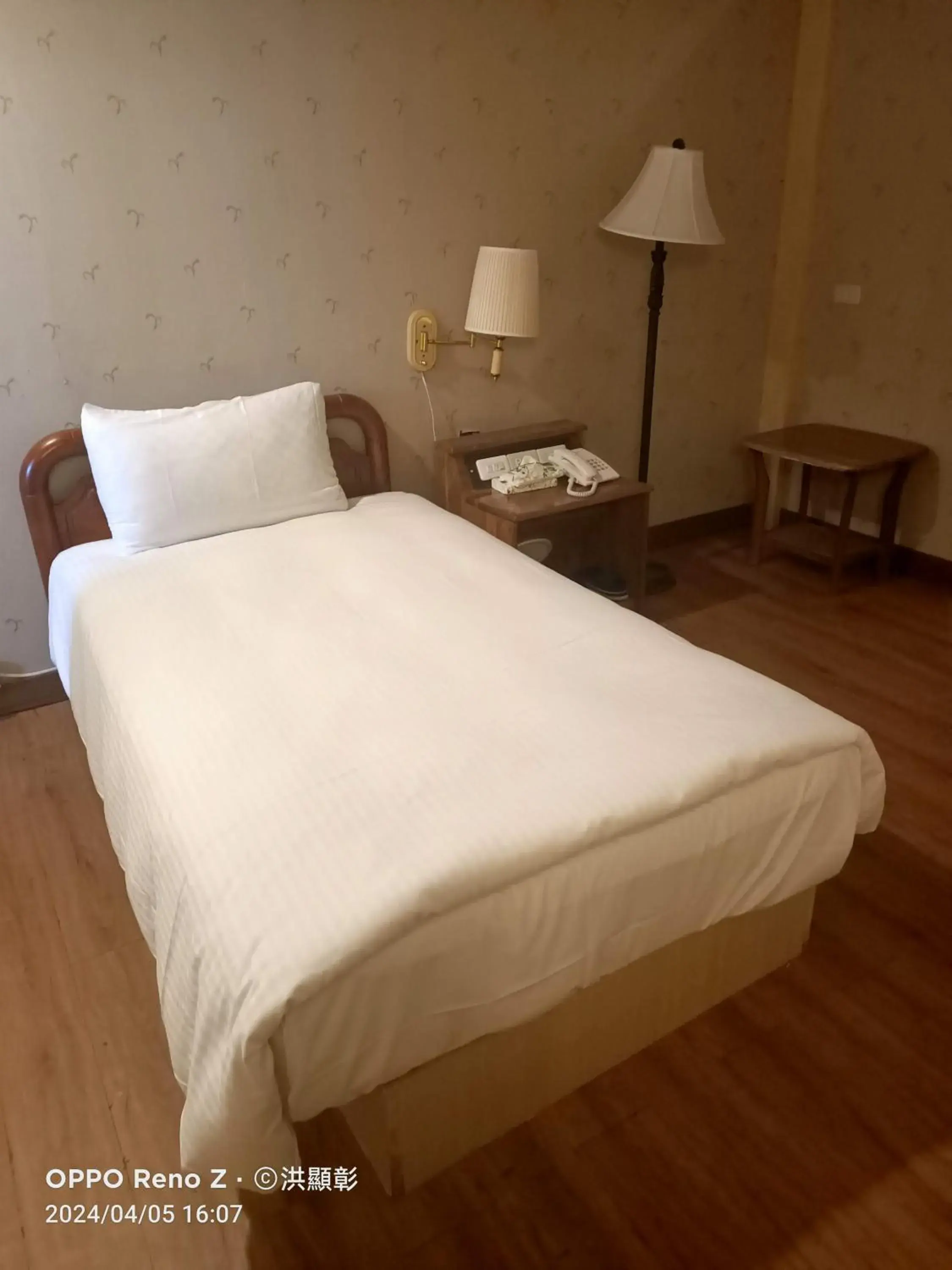 Bed in 夏威夷酒店Melody Hawaii Hotel Bed in 夏威夷酒店Melody Hawaii Hotel