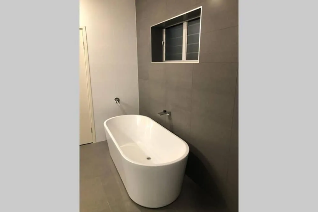 Malibu Apartment - Peregian Beach