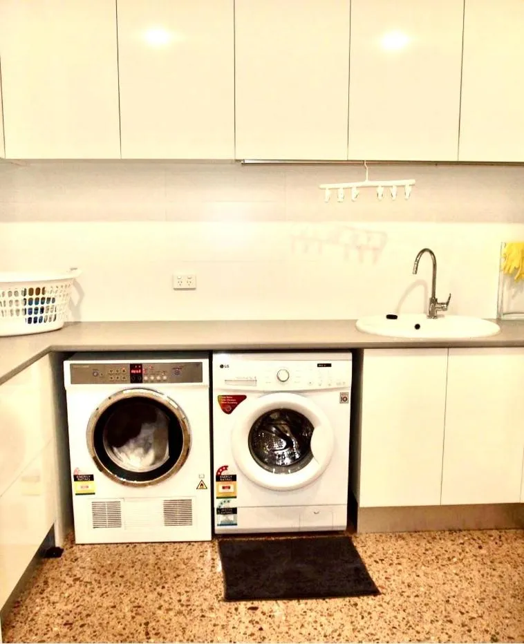 Malibu Apartment - Peregian Beach
